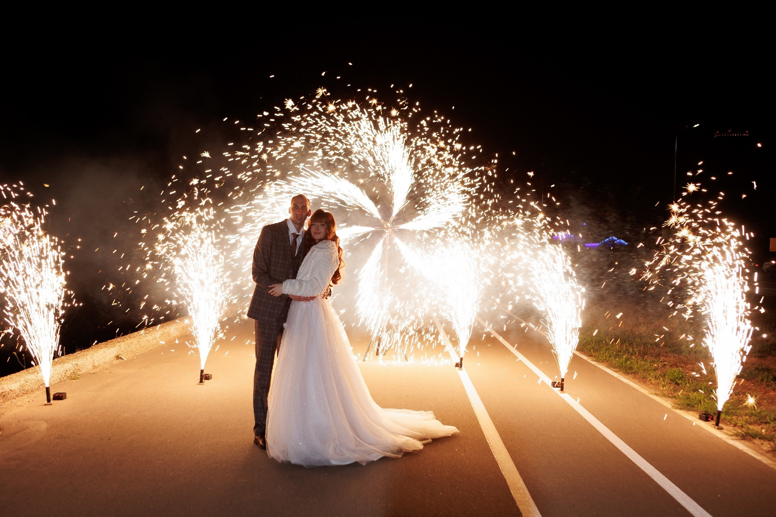 Огненно-пиротехническое шоу, салюты, пиротехника на ваш праздник!