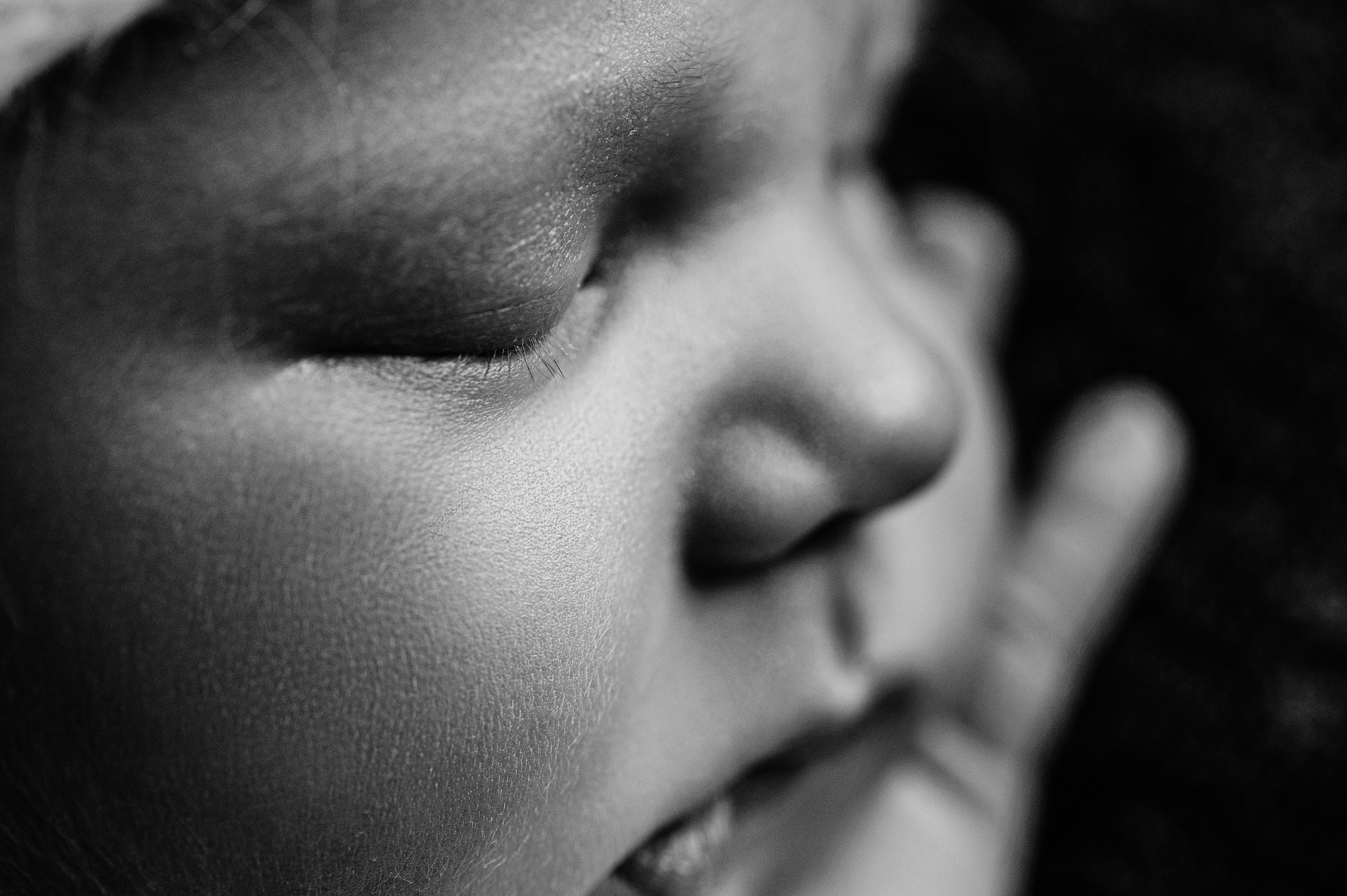 Черно белые фото. Фотограф новорожденных малышей в Санкт-Петербурге