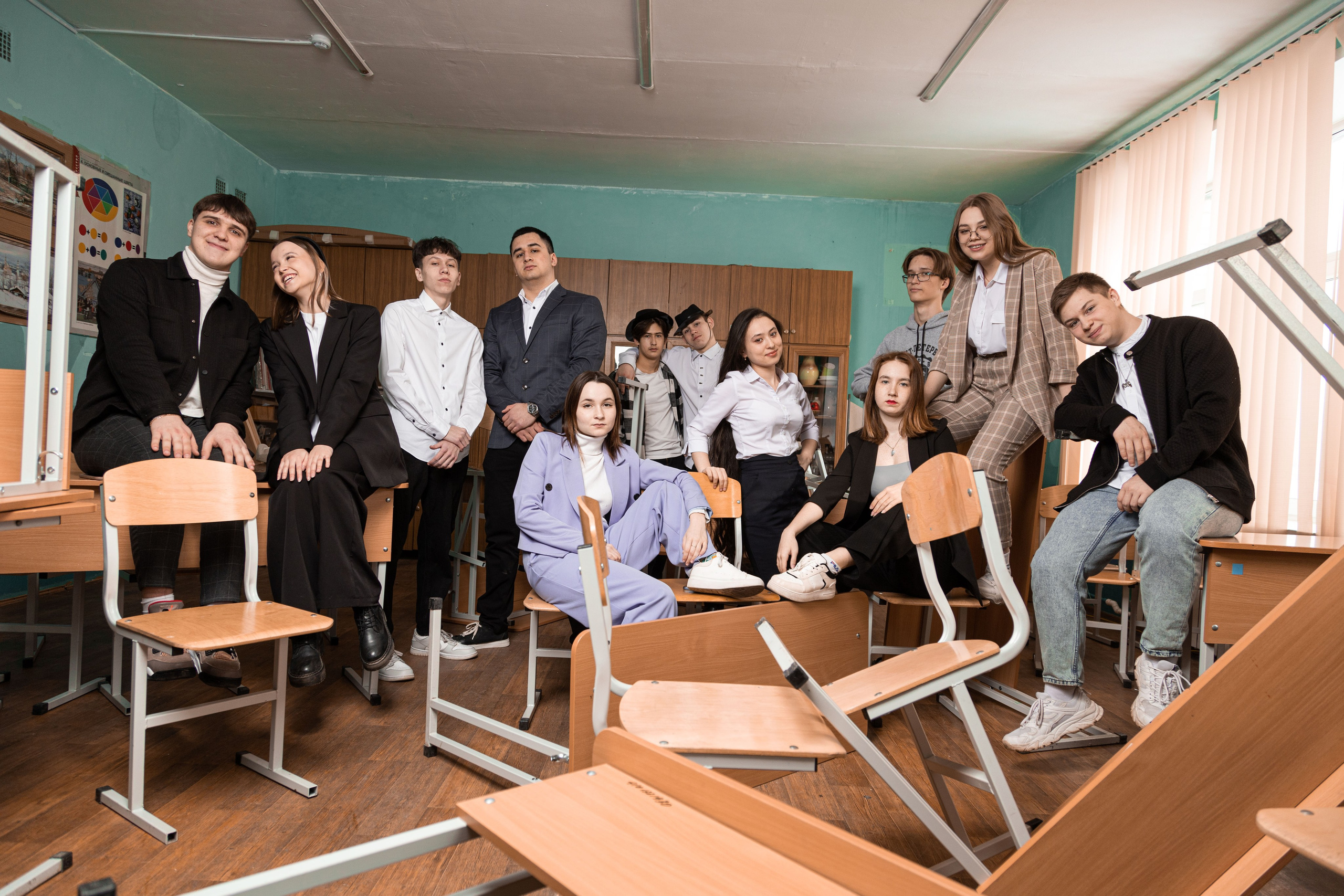 Примеры фото. Выпускные альбомы в Екатеринбурге/ Арамиль/ Сысерть по низким ценам