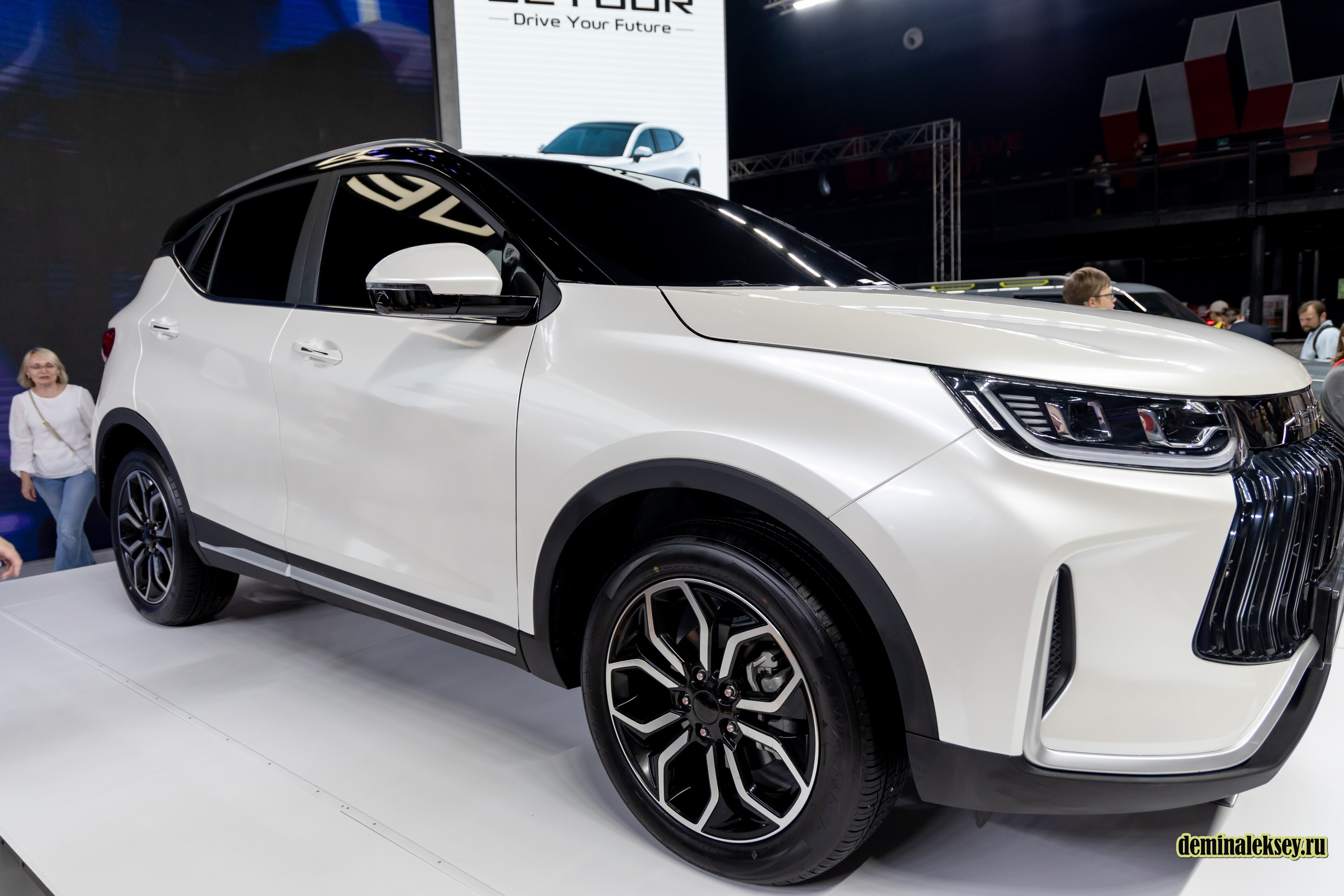 Chinese Motor Show 2024. Репортажный, семейный и студийный фотограф в Москве Демин Алексей