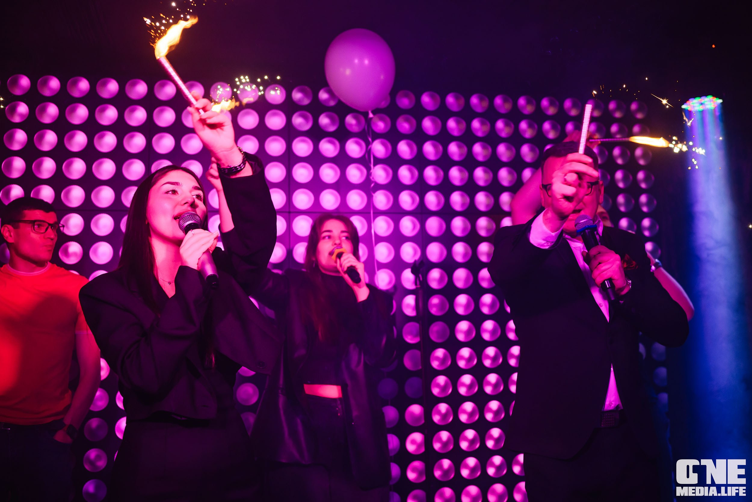 Фоторепортаж из караоке-клуба Эйфория. One Media Life: фоторепортажи, фотоотчеты с мероприятий и заведений