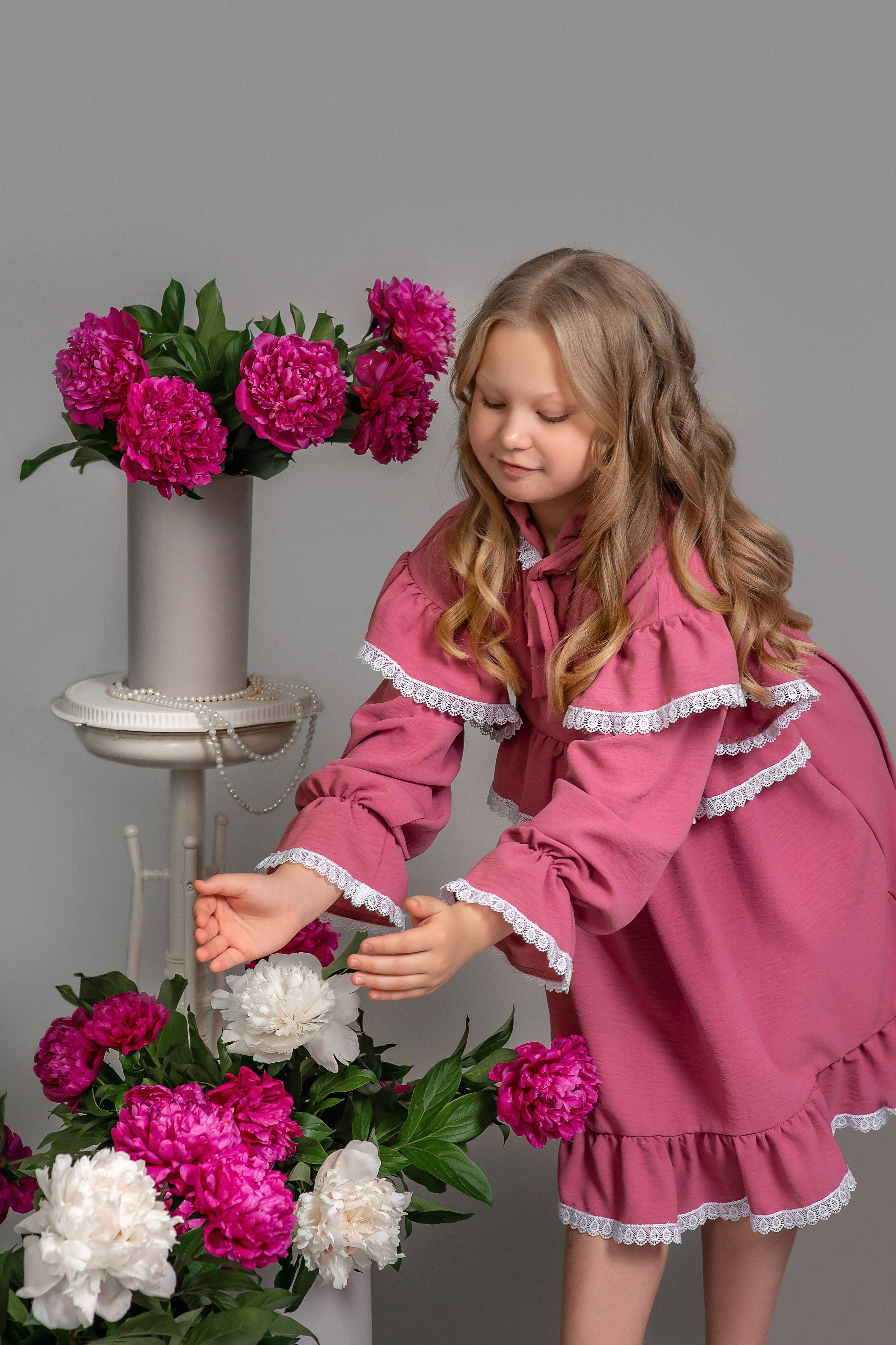 Галя и Поля — пионы 2024. Семейный и детский фотограф Наталья Горда