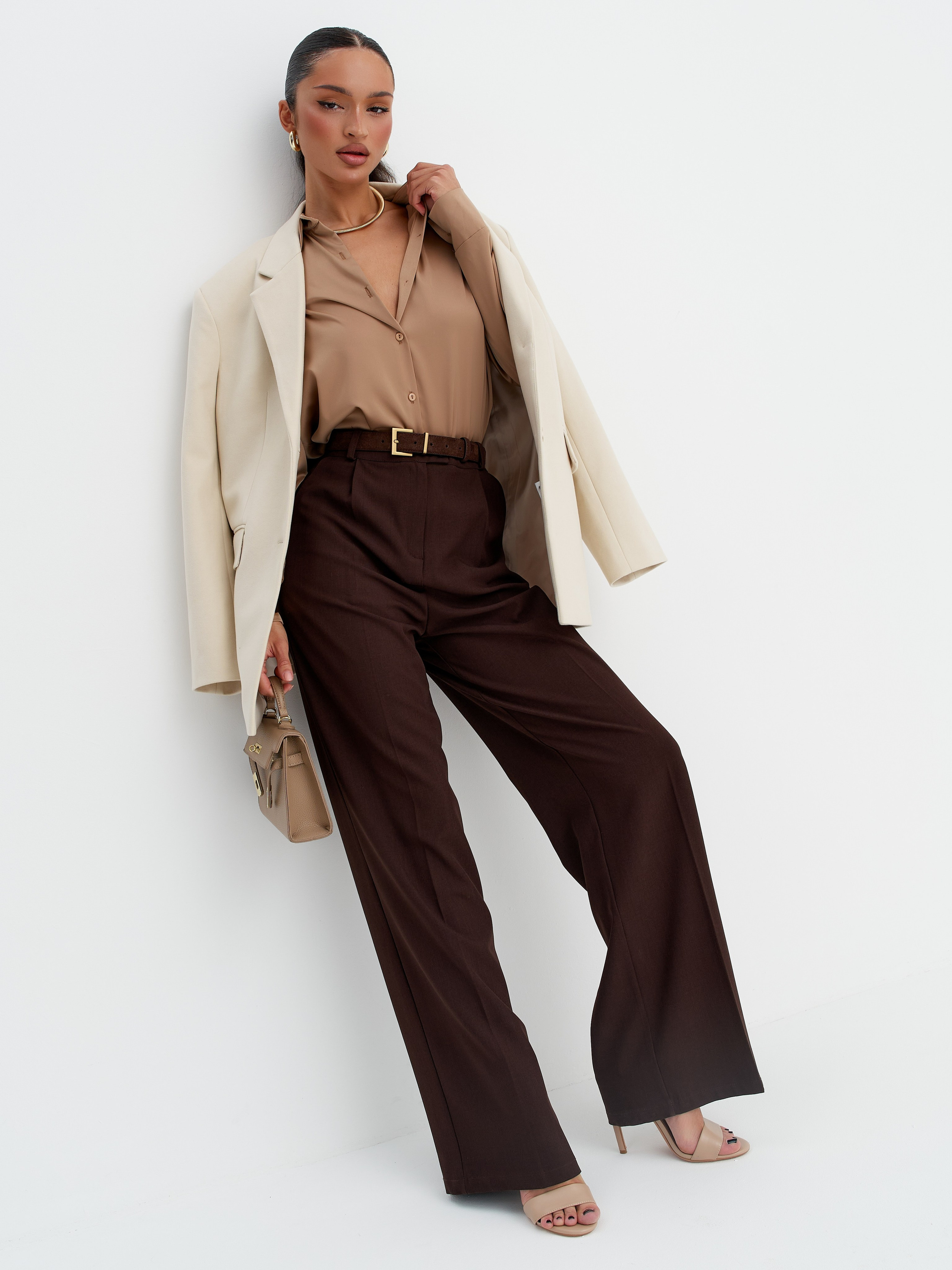 Brandbook рубашка. Фотограф для маркетплейсов в Москве