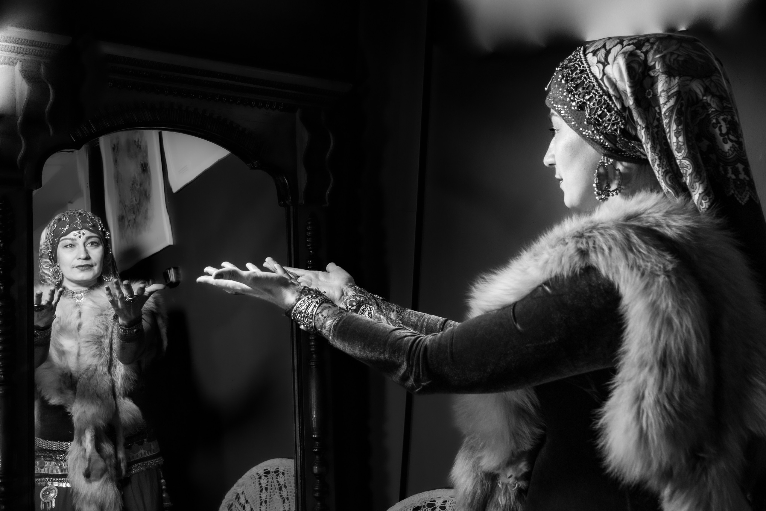 Танец в музее. Музей искусств. Ваш фотограф Северск | Томск