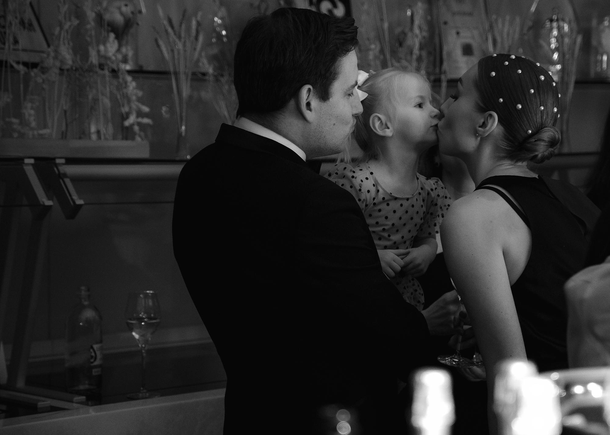 Aesthetic. Сентиментальная свадебная фотография