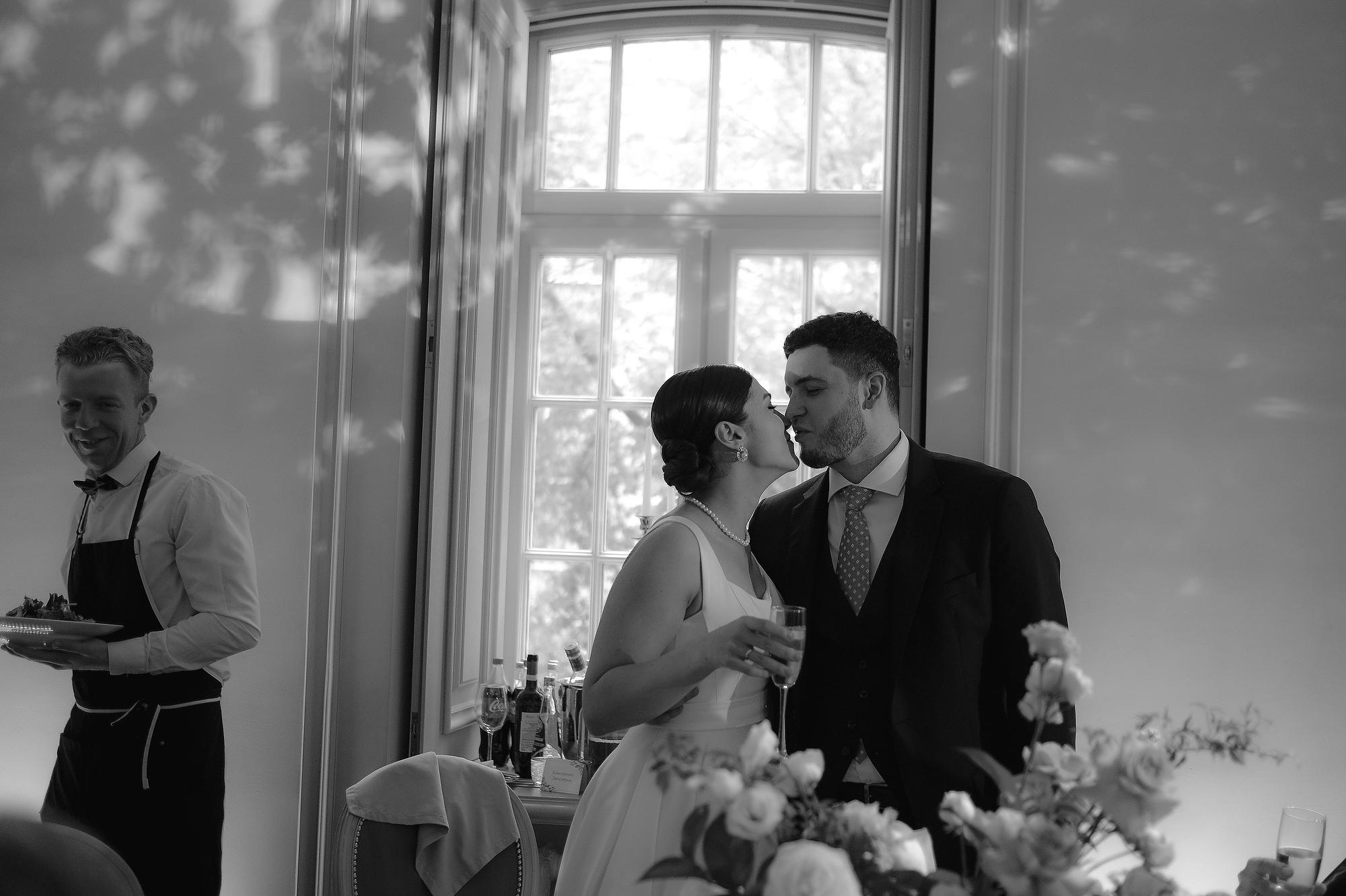 Cafe Michel. Сентиментальная свадебная фотография