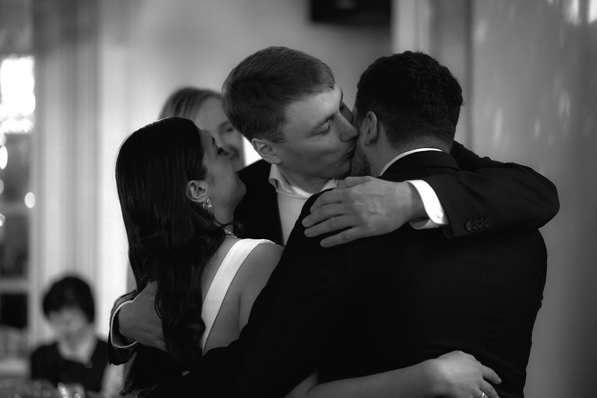 Cafe Michel. Сентиментальная свадебная фотография