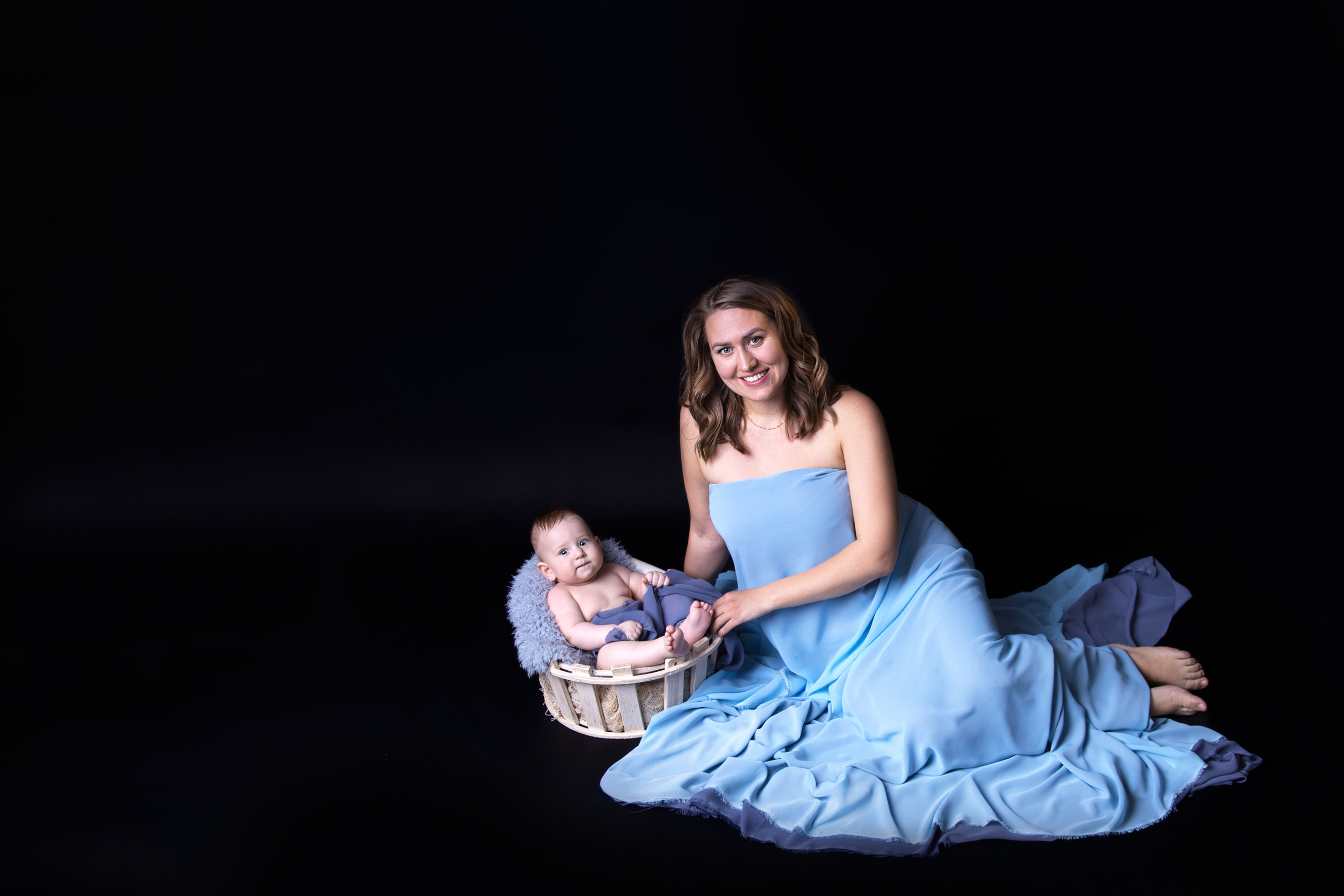 AveMamma (мама и дитя). Фотограф новорожденных, детей до года и беременных в Симферополе