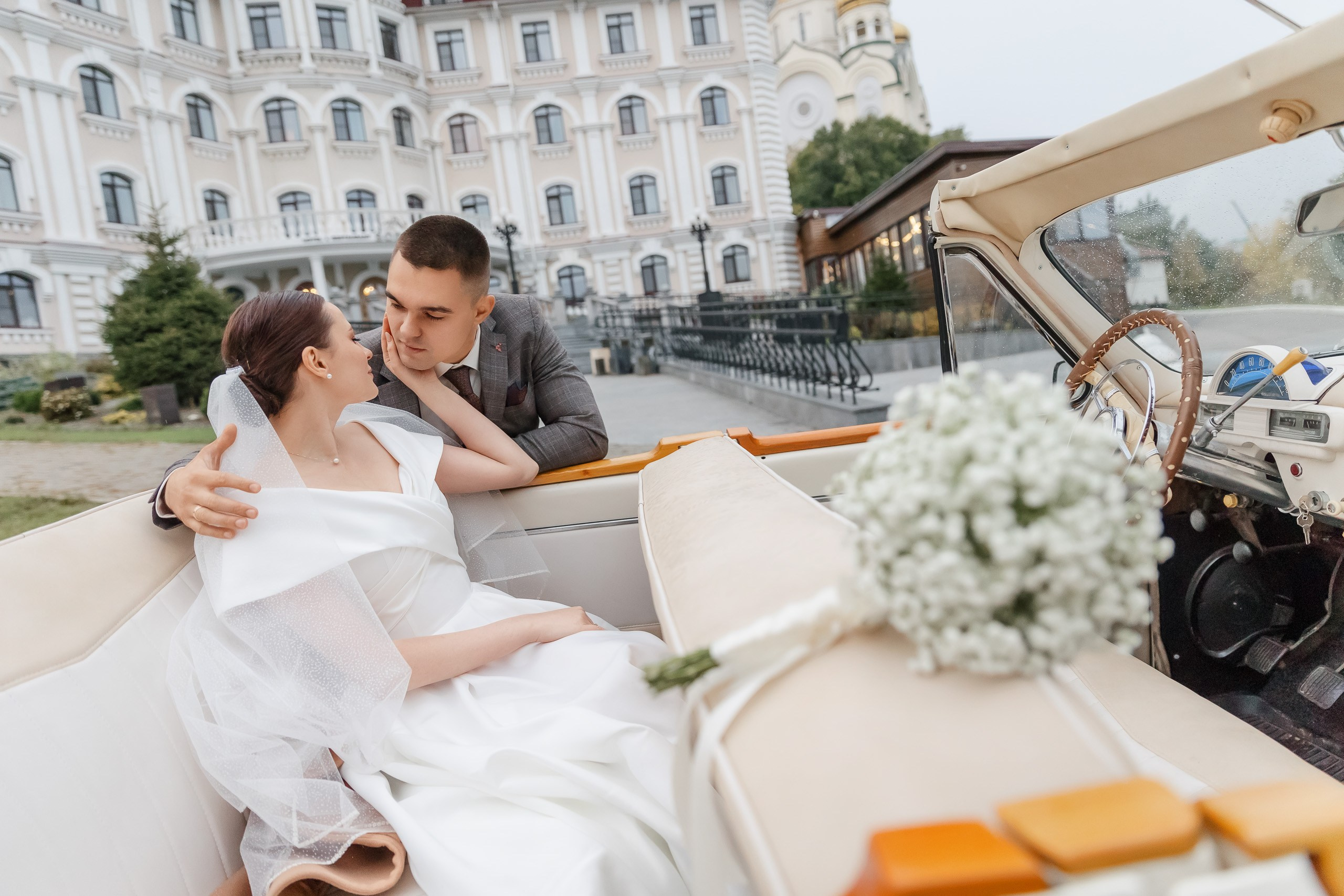 Сборы Sopka. Ретро Волга.Валентина и Иван. Свадебный фотограф в Хабаровске