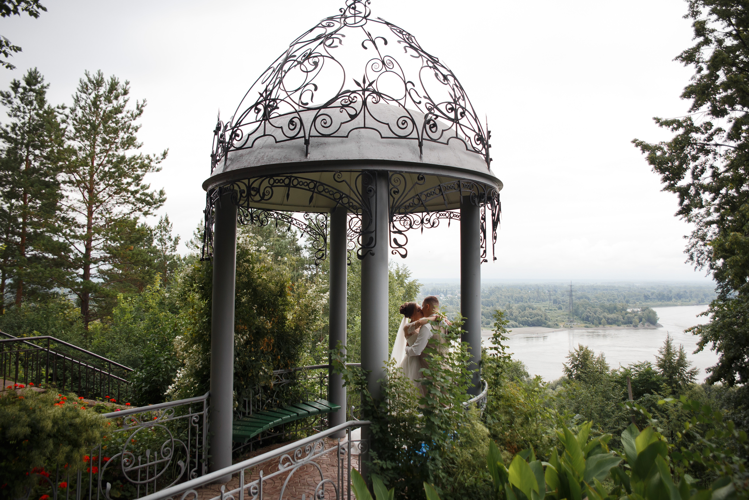 Свадебные фотографии Леонида и Анны Барнаул фотограф Сергей Кравцов. Сергей Кравцов фотограф в г. Барнаул