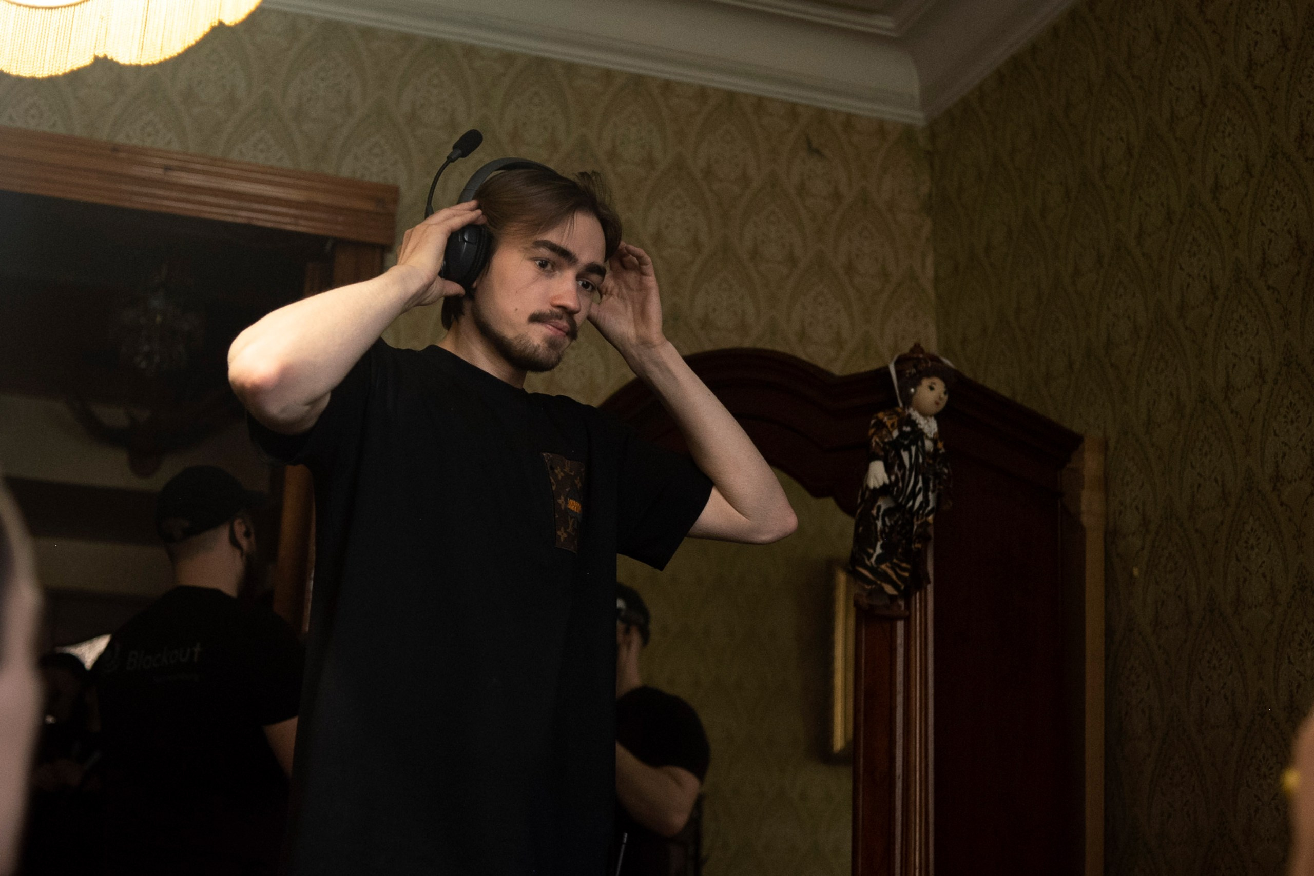 Егор Кончаловский «Большой Дом». May the numbers guide us