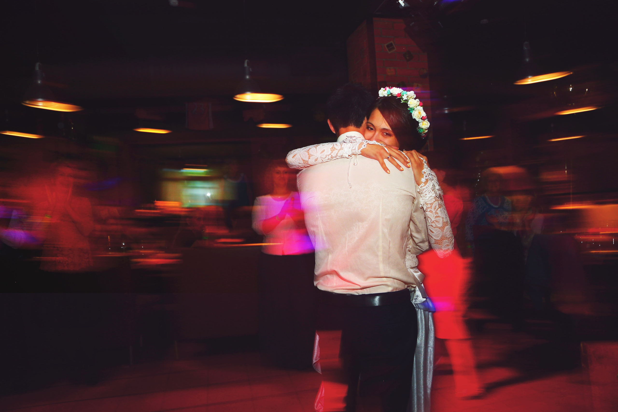 Радостные эмоциональные женятся. Свадебный и репортажный фотограф в Ярославле и Санкт-Петербурге Роман Микрюков