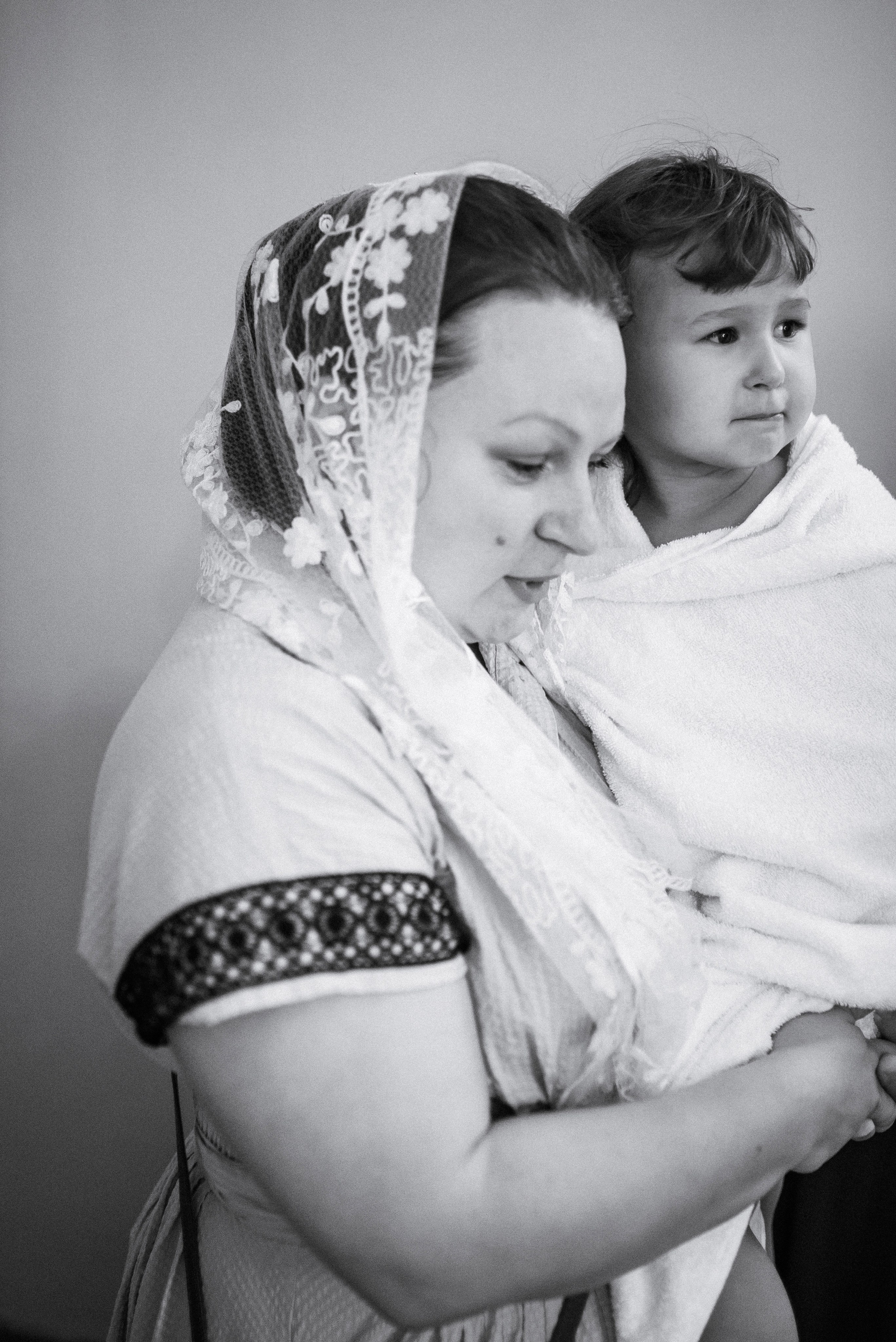 Крещение Даши и Алены. Семейный документальный фотограф в Волгограде Мариэта Додина