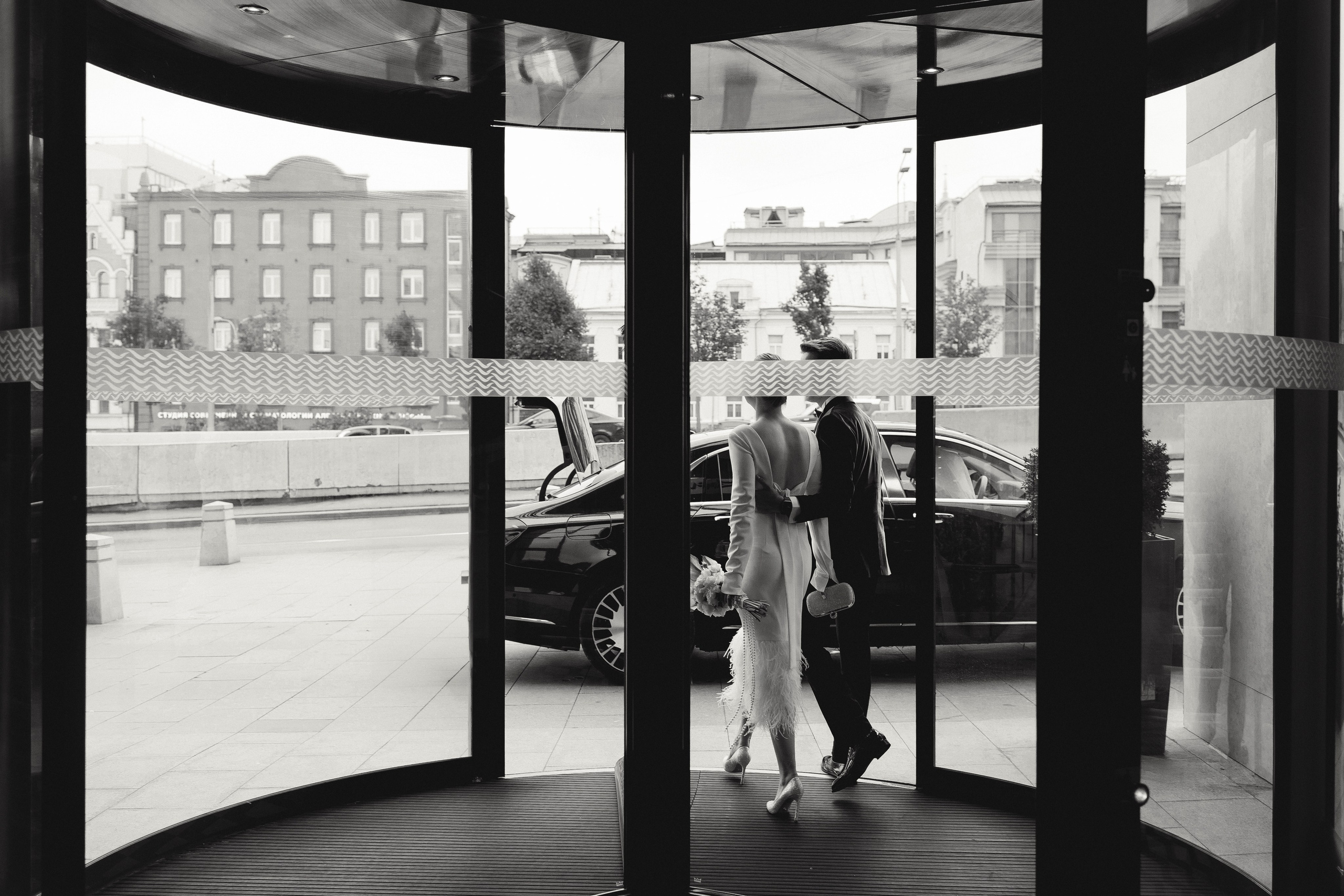 Влюбляться, целоваться. Свадебный фотограф в Москве | Профессиональный фотограф | Выгодные цены на услуги