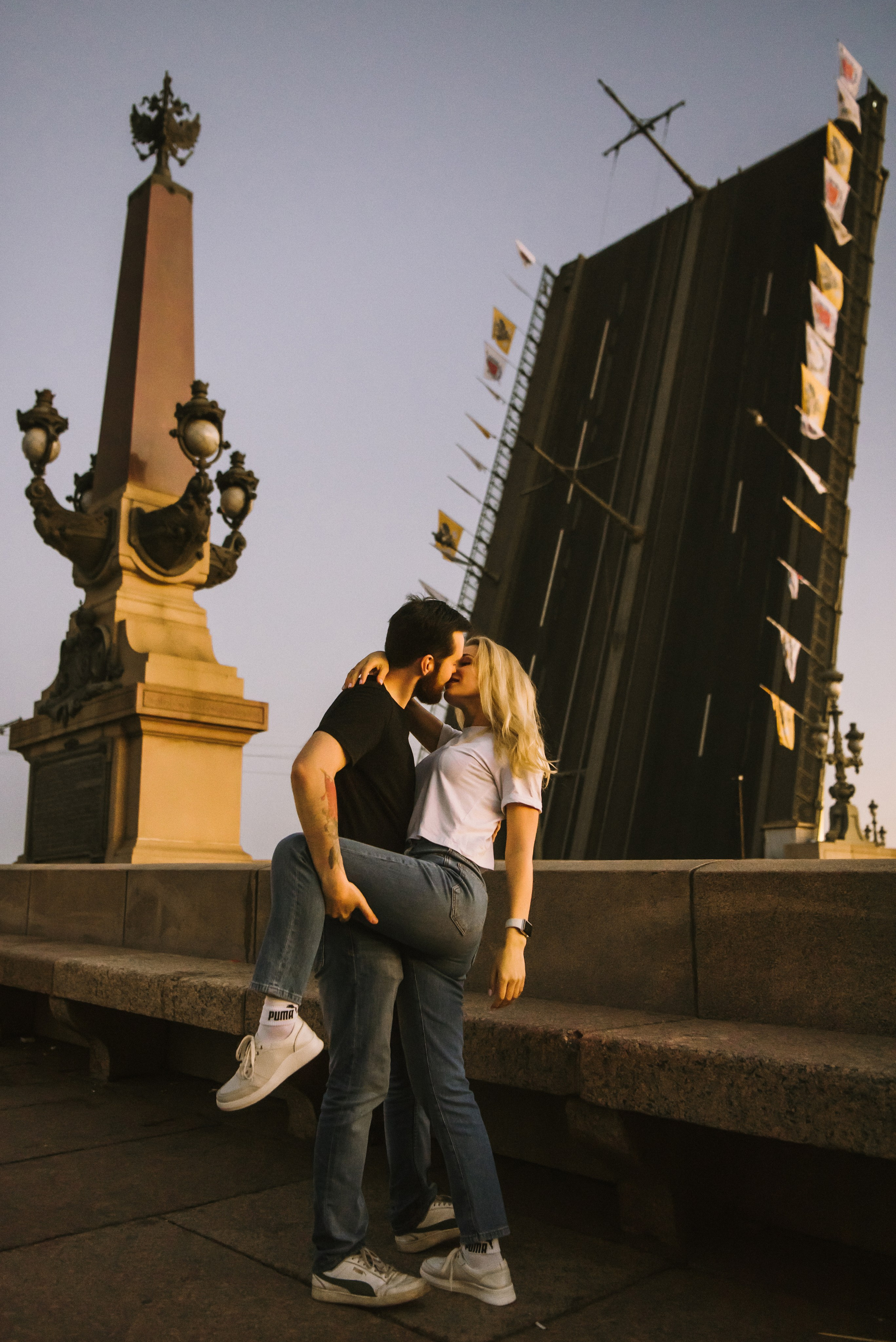 Лера и Женя. Разводные мосты. Рассвет. Свадебный фотограф в Санкт-Петербурге София Шубик