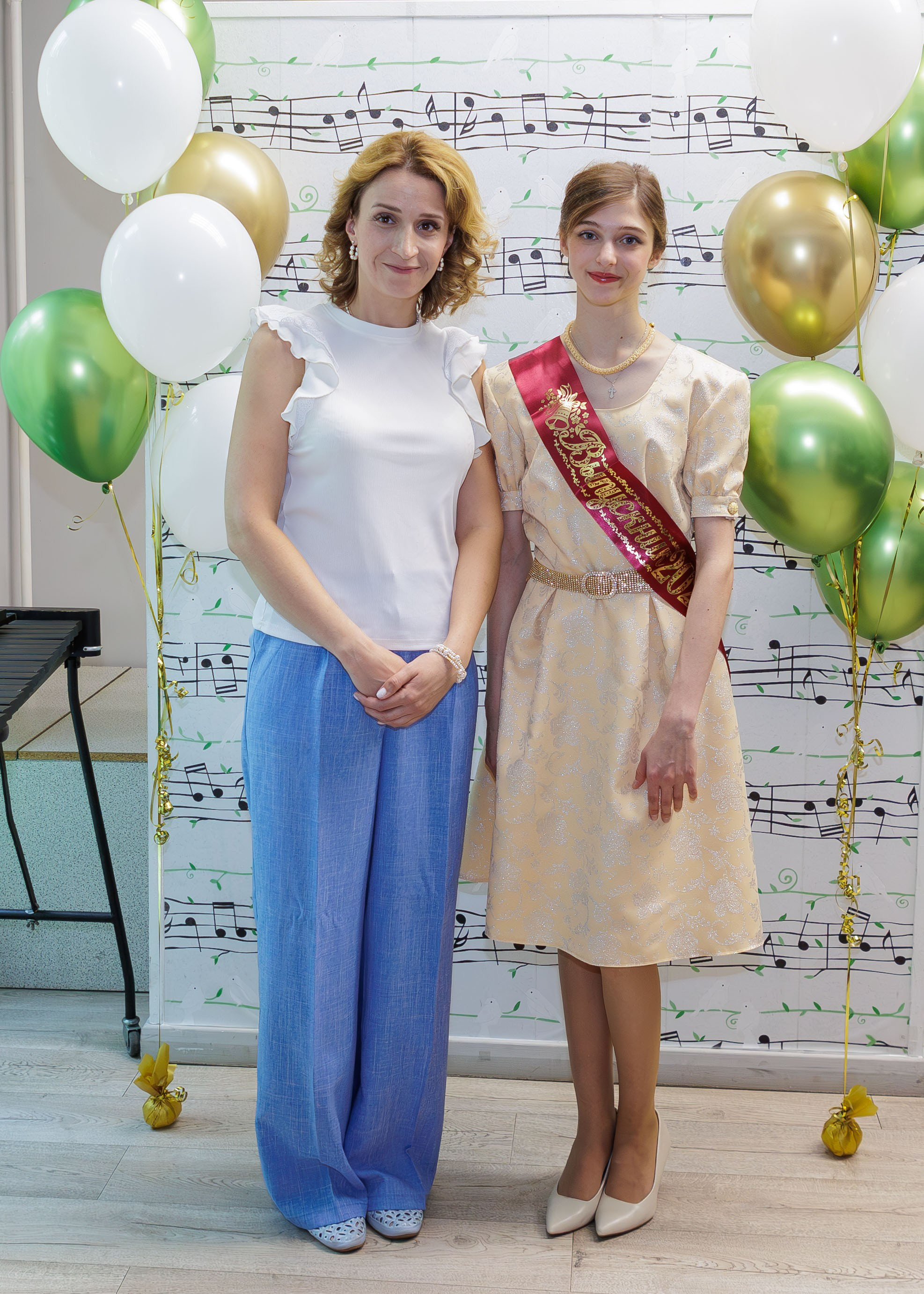 Вручение дипломов в Детской музыкальной школе имени Н. П. Будашкина. Выпускные альбомы и школьный фотограф в Подольске, Троицке, Щербинке, Москве и Московской области