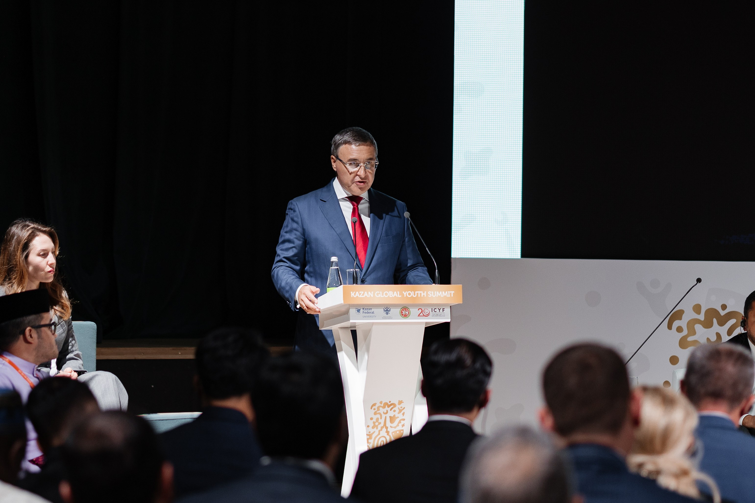 Kazan Global Youth Summit. Портретный и репортажный фотограф в Казани Максим Сипачев