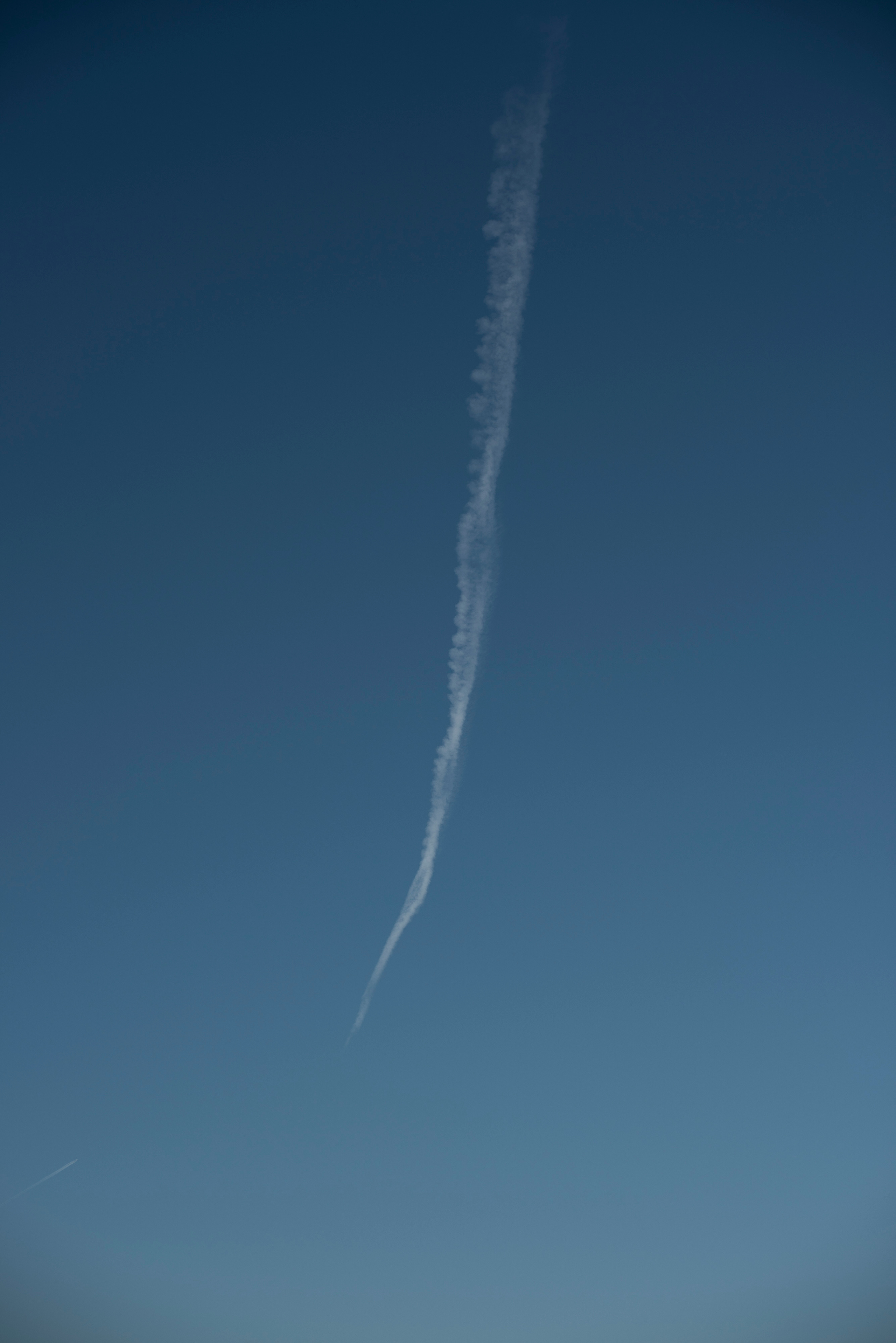 Мужской портрет на яхте. Портретный фотограф Белград Матвей Кармаков