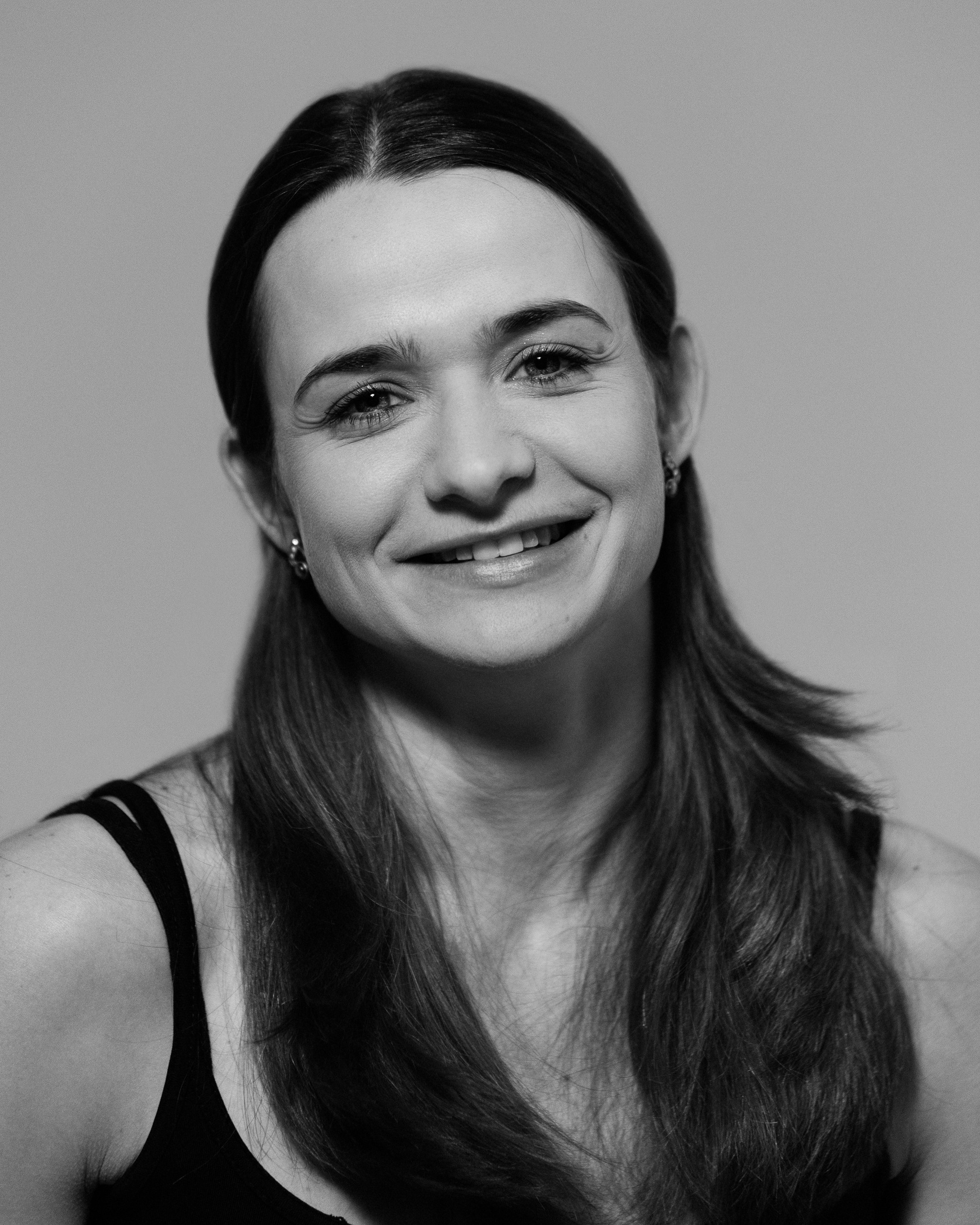 Актерская визитка Санкт-Петербург. Портретный фотограф Белград Матвей Кармаков