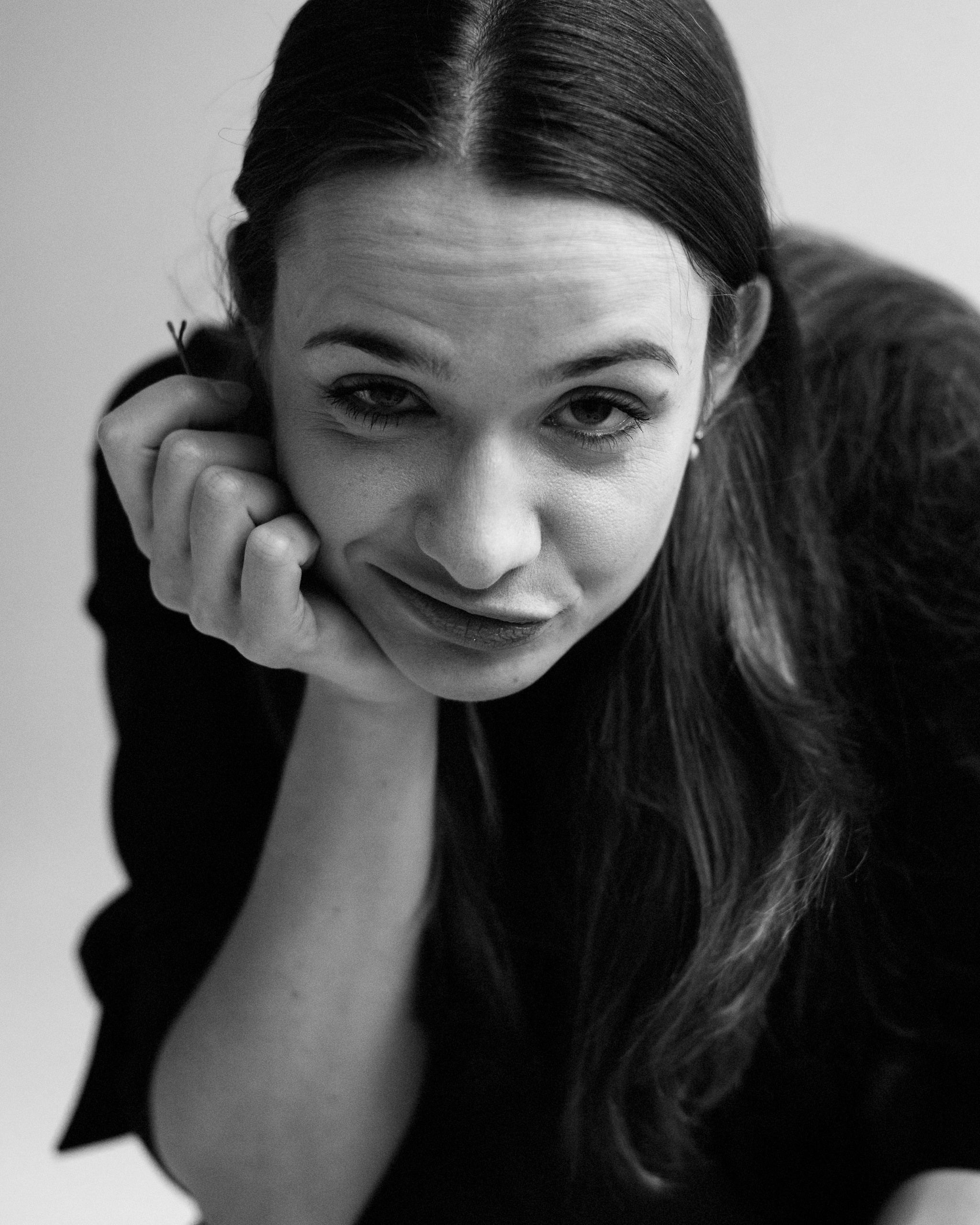 Актерская визитка Санкт-Петербург. Портретный фотограф Белград Матвей Кармаков