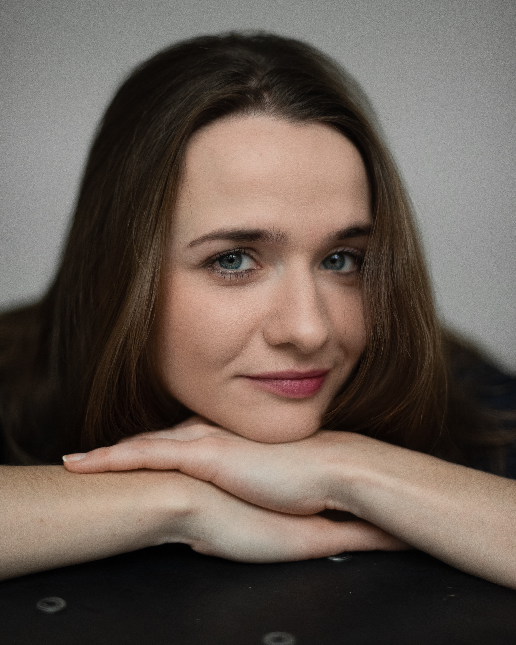 Актерская визитка Санкт-Петербург. Портретный фотограф Белград Матвей Кармаков