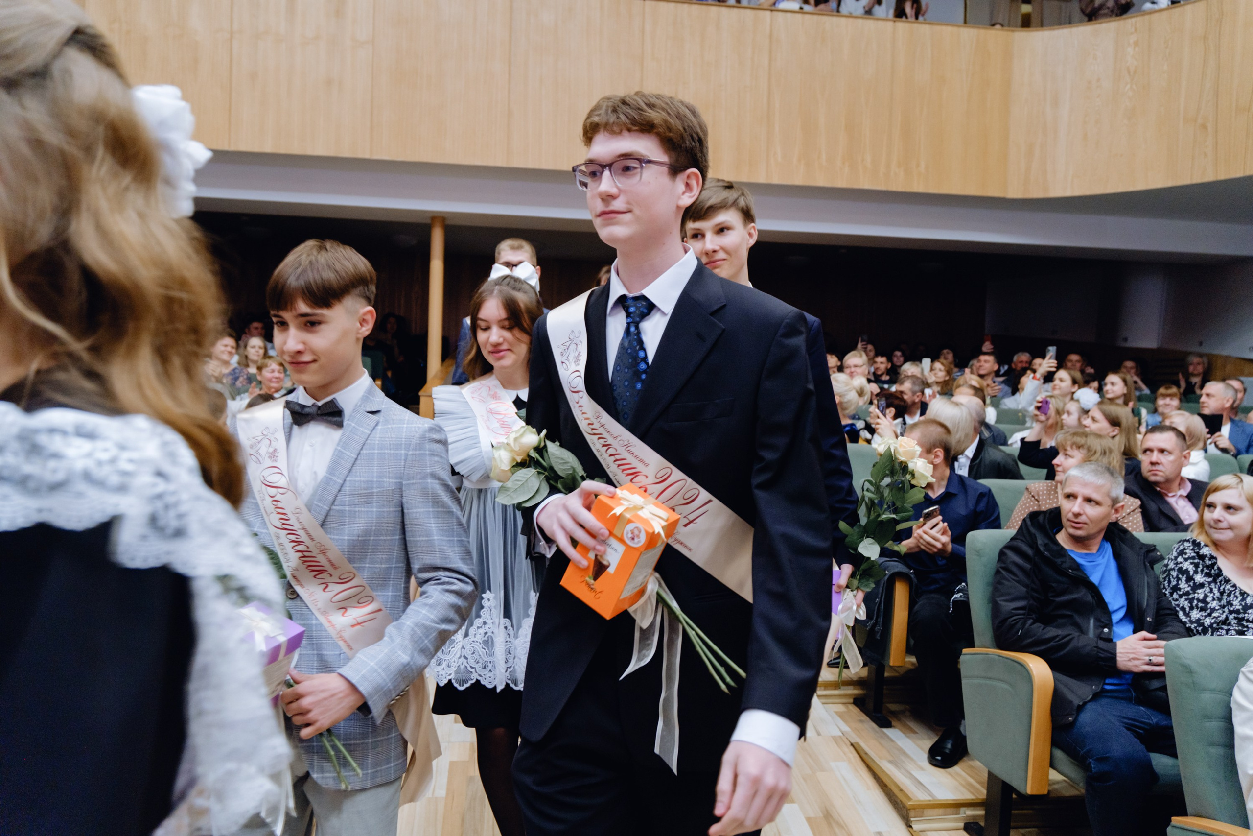 Последний звонок 11 класс. Фотограф Софья Володкина