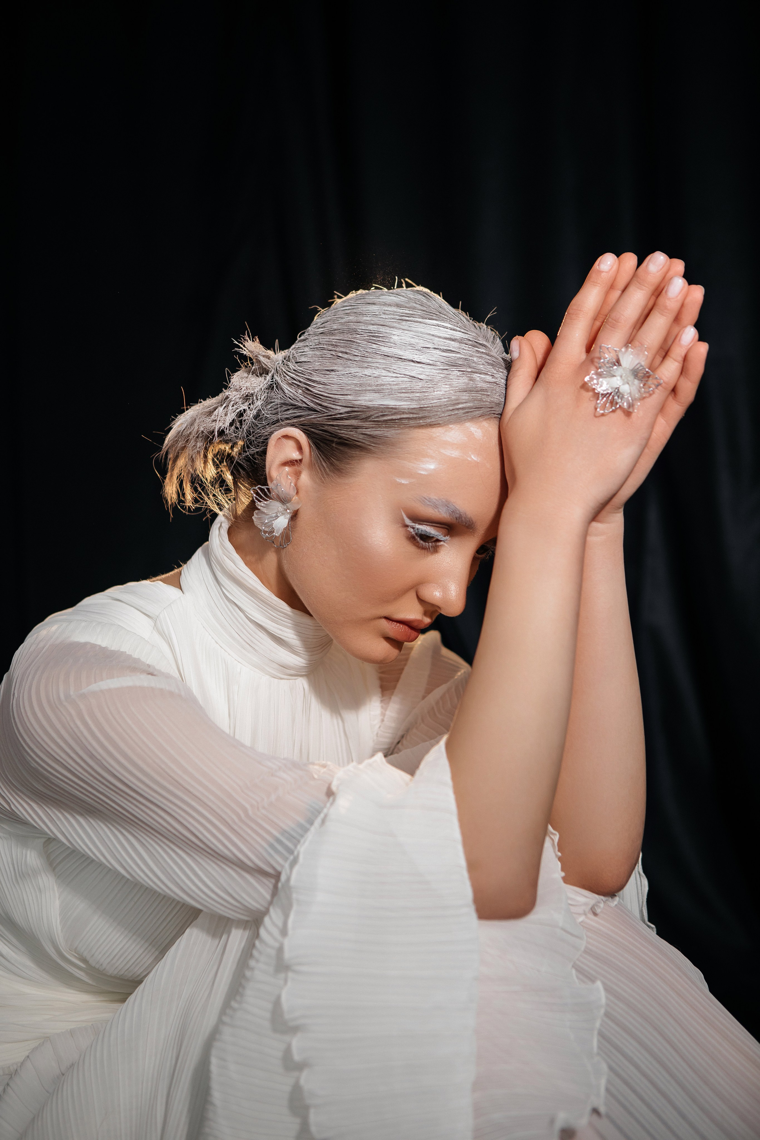 Для бренда украшений Оксана Туз. Свадебный и семейный фотограф Ибрагимова Мария из Екатеринбурга