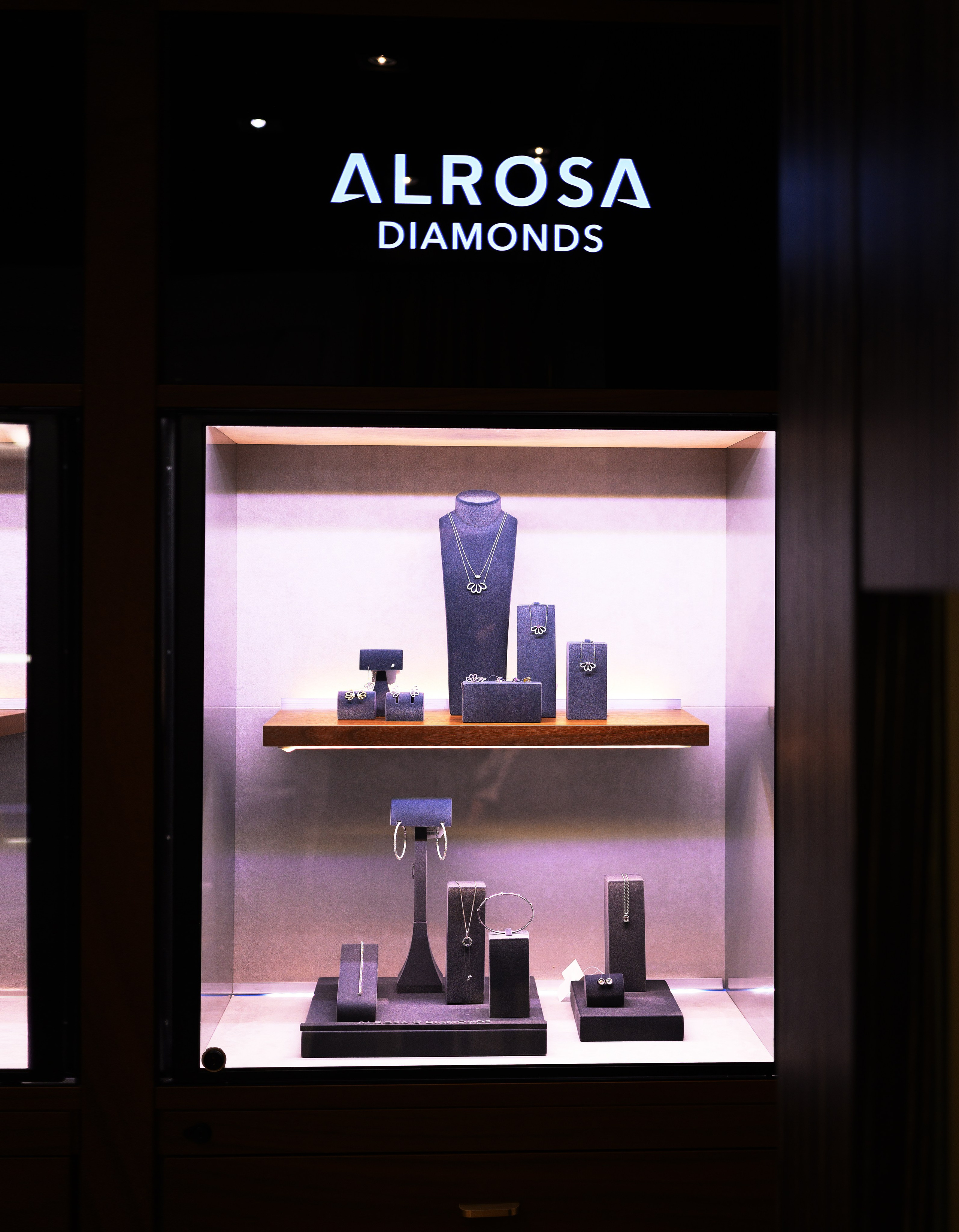 Часы и украшения. Фотограф — Рустам Бикулов. Коммерческая фотография, фуд-фотография