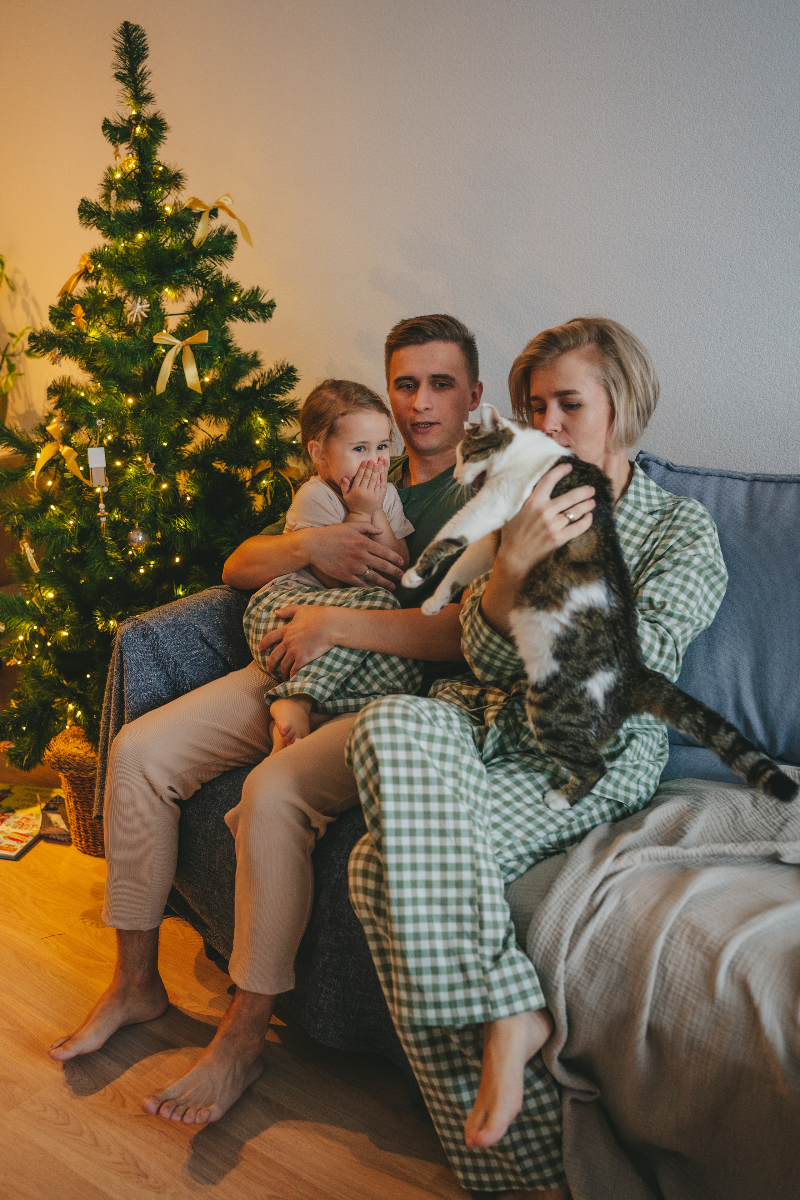 Домашняя новогодняя семейная съемка. Фотограф Екатерина Канчалаба