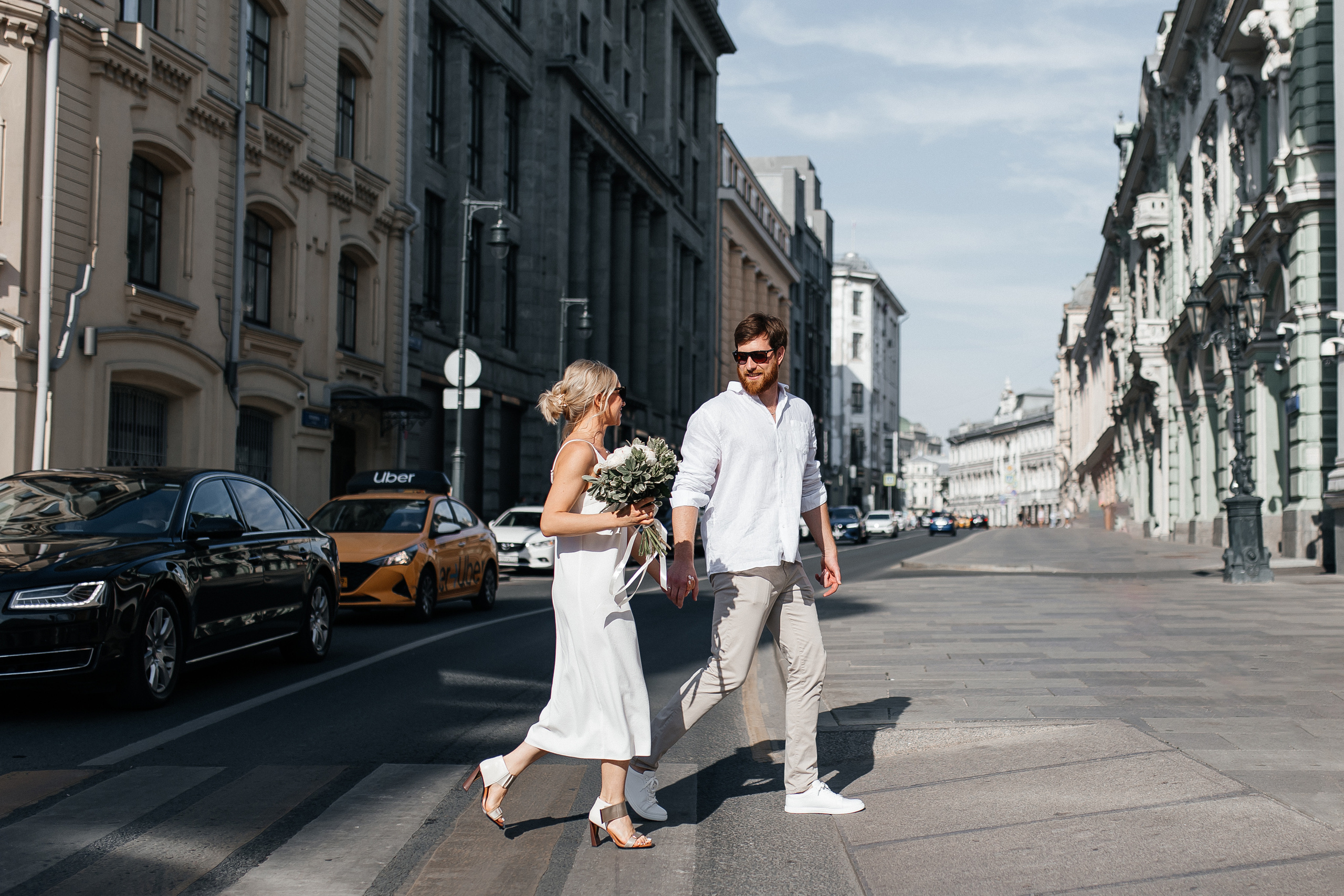 Свадебная прогулка по улицам Москвы
