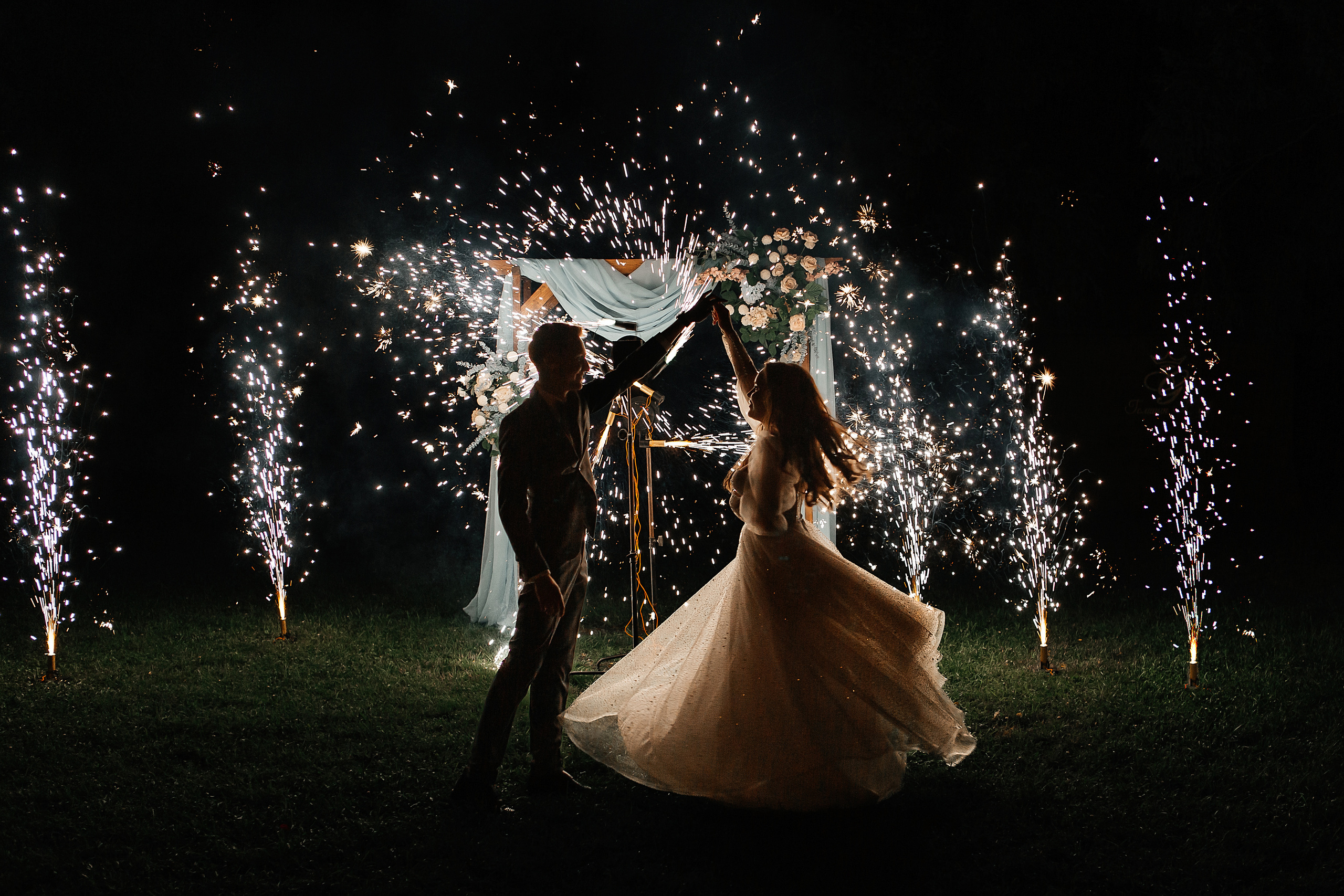 Холодные фонтаны в Голицын Клуб