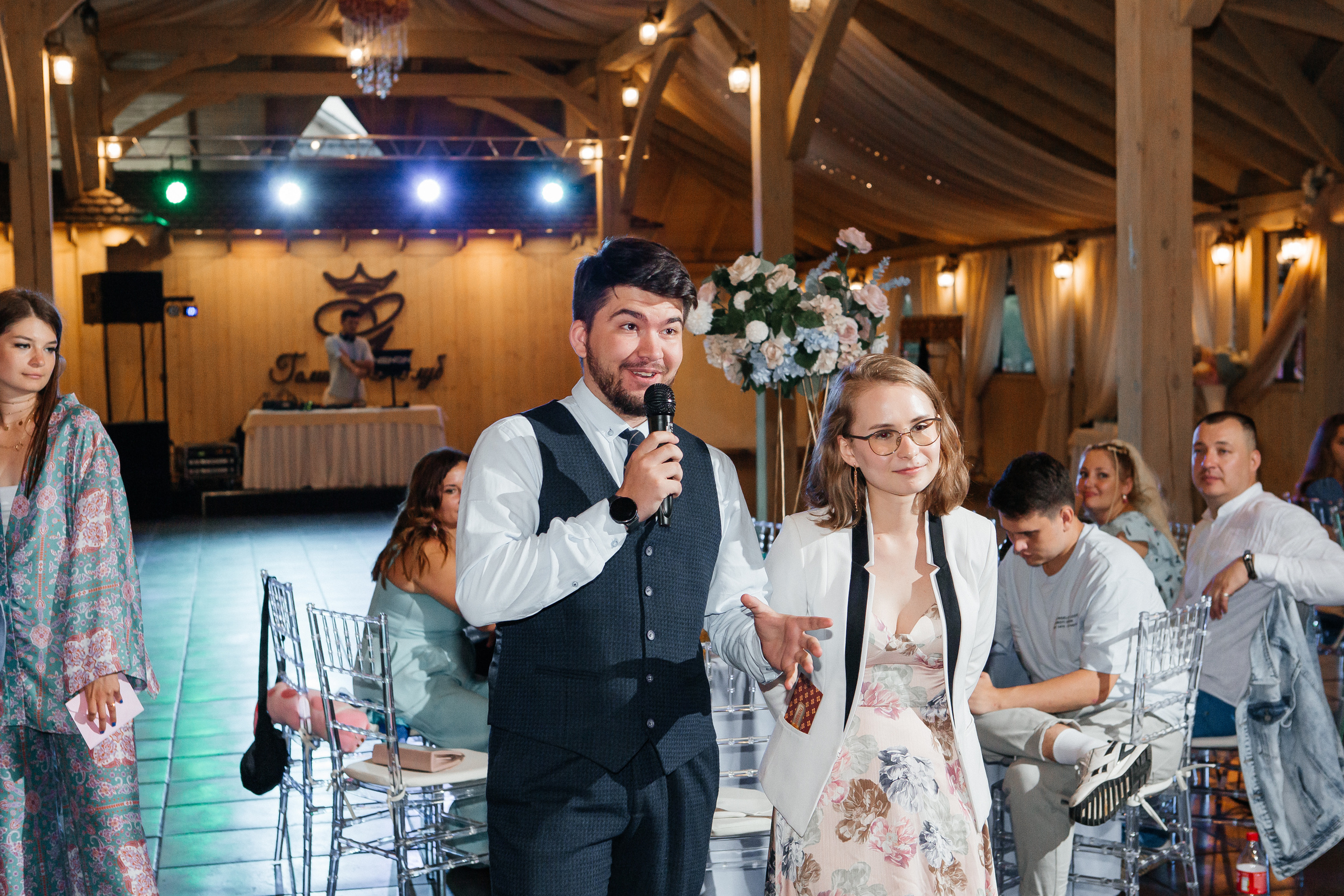 Свадебная фотосессия в усадьбе Архангельское и Голицын Клуб. Свадебный фотограф в Москве Дарья Олендарёва