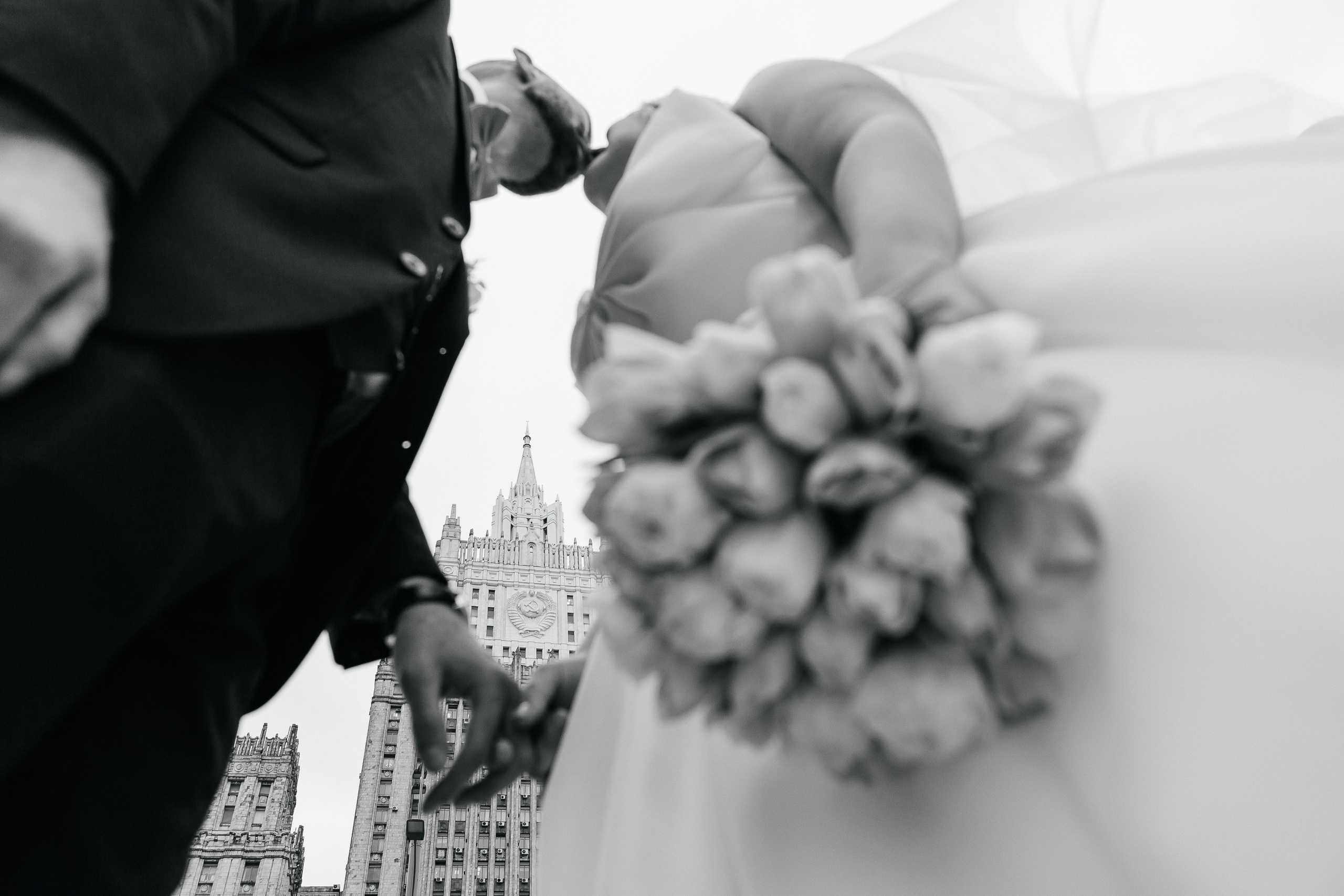 Свадебная фотосессия в отеле Золотое кольцо и ресторане Турандот. Свадебный фотограф в Москве Дарья Олендарёва