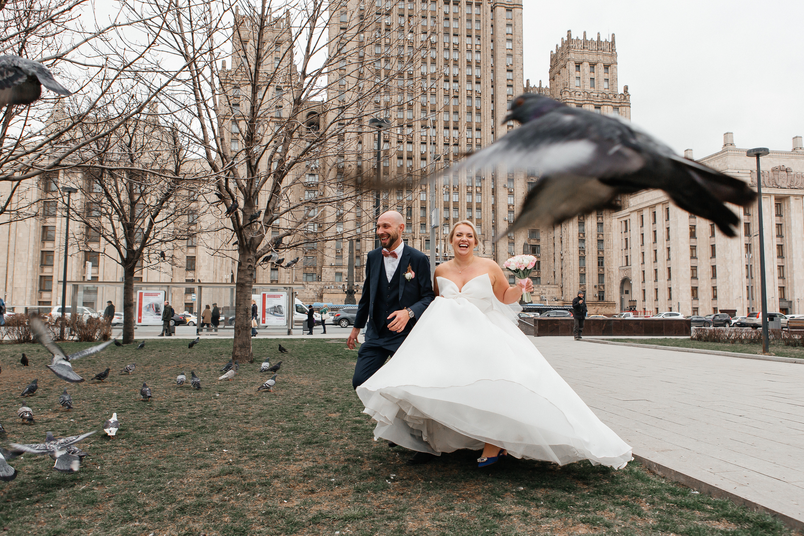 Свадебная фотосессия в отеле Золотое кольцо и ресторане Турандот. Свадебный фотограф в Москве Дарья Олендарёва