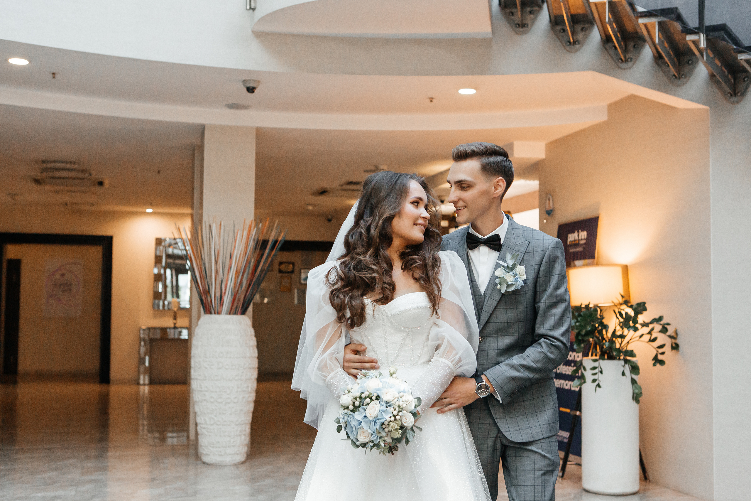 Свадебная фотосессия в отеле park inn by radisson odintsovo