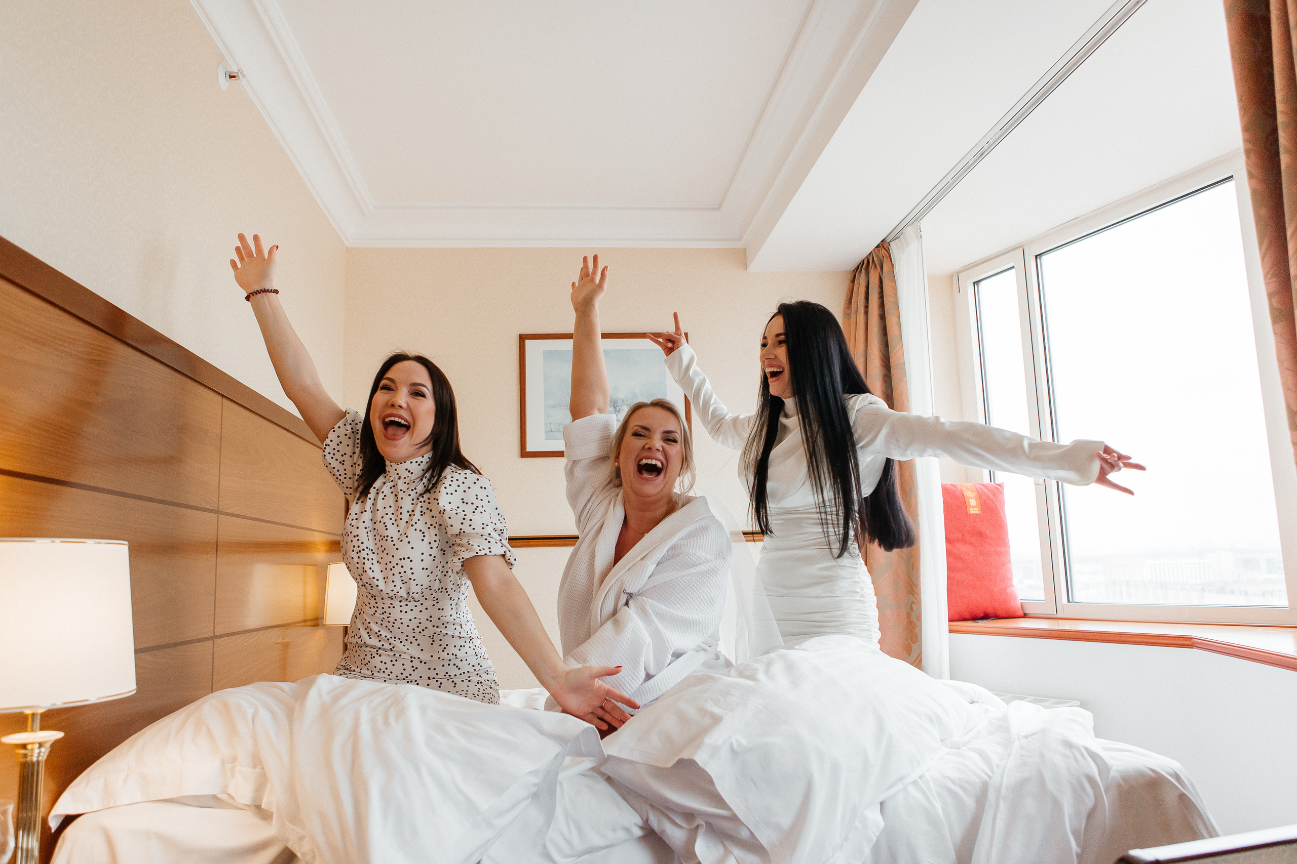 Утро невесты с подружками в отеле Золотое кольцо