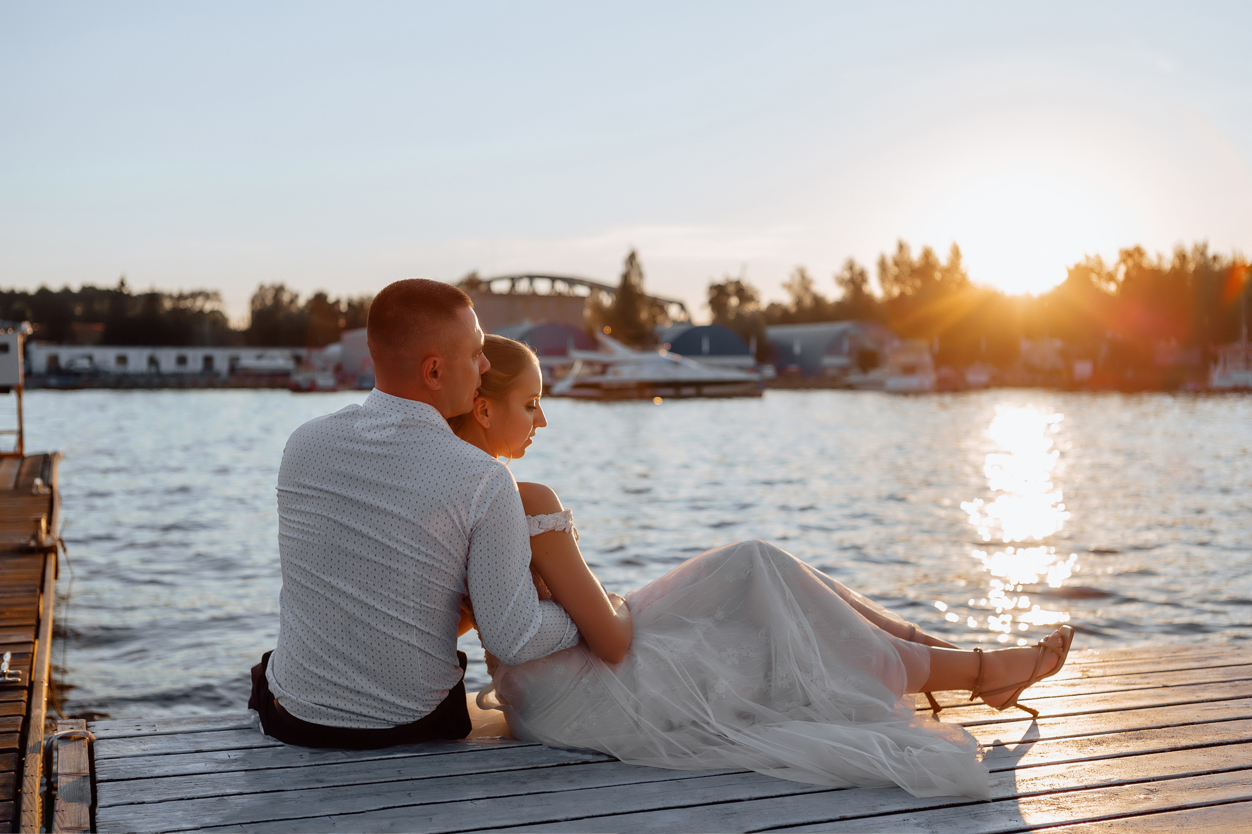 Свадебное фото на причале