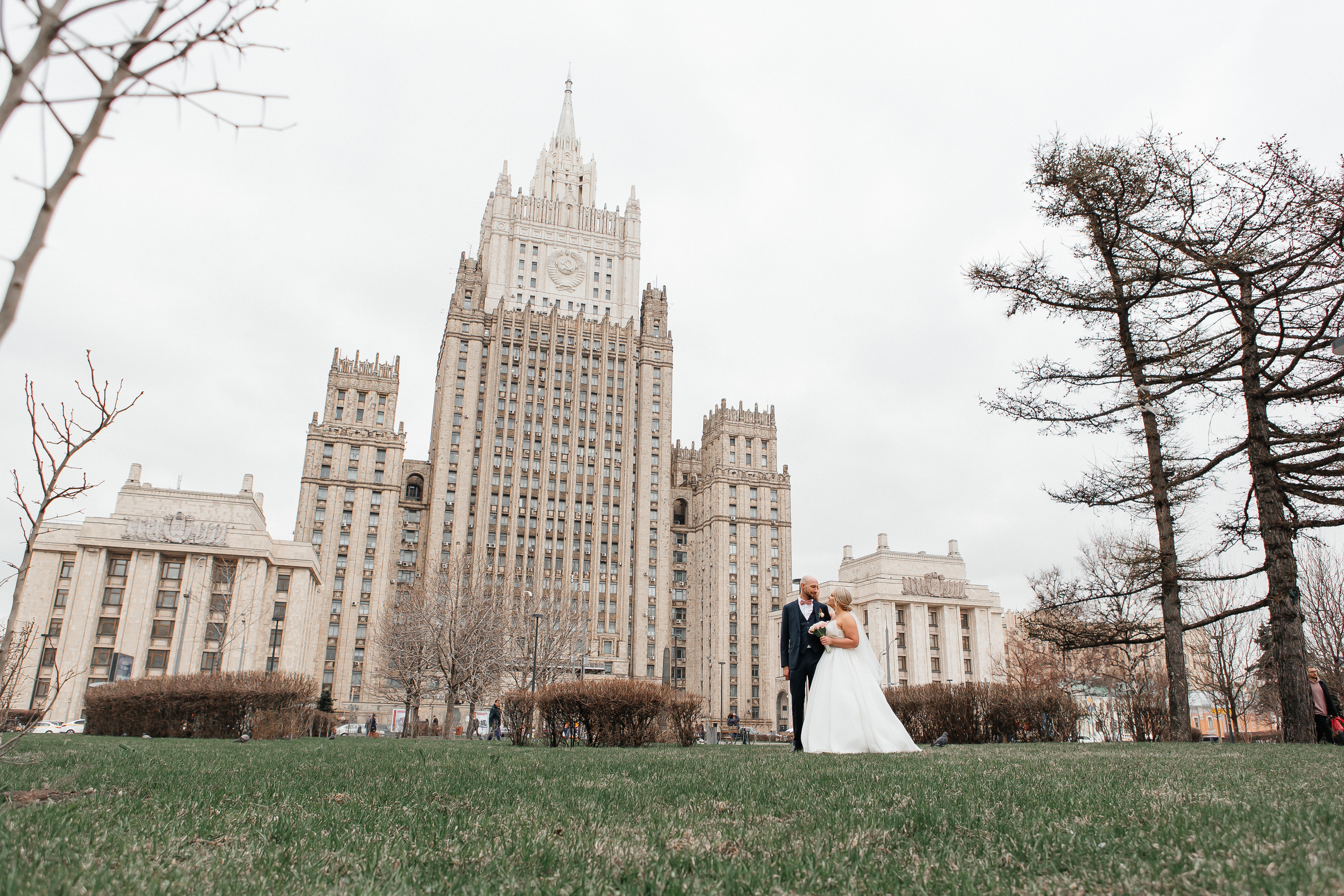 Свадебная фотосессия в отеле Золотое кольцо и ресторане Турандот. Свадебный фотограф в Москве Дарья Олендарёва