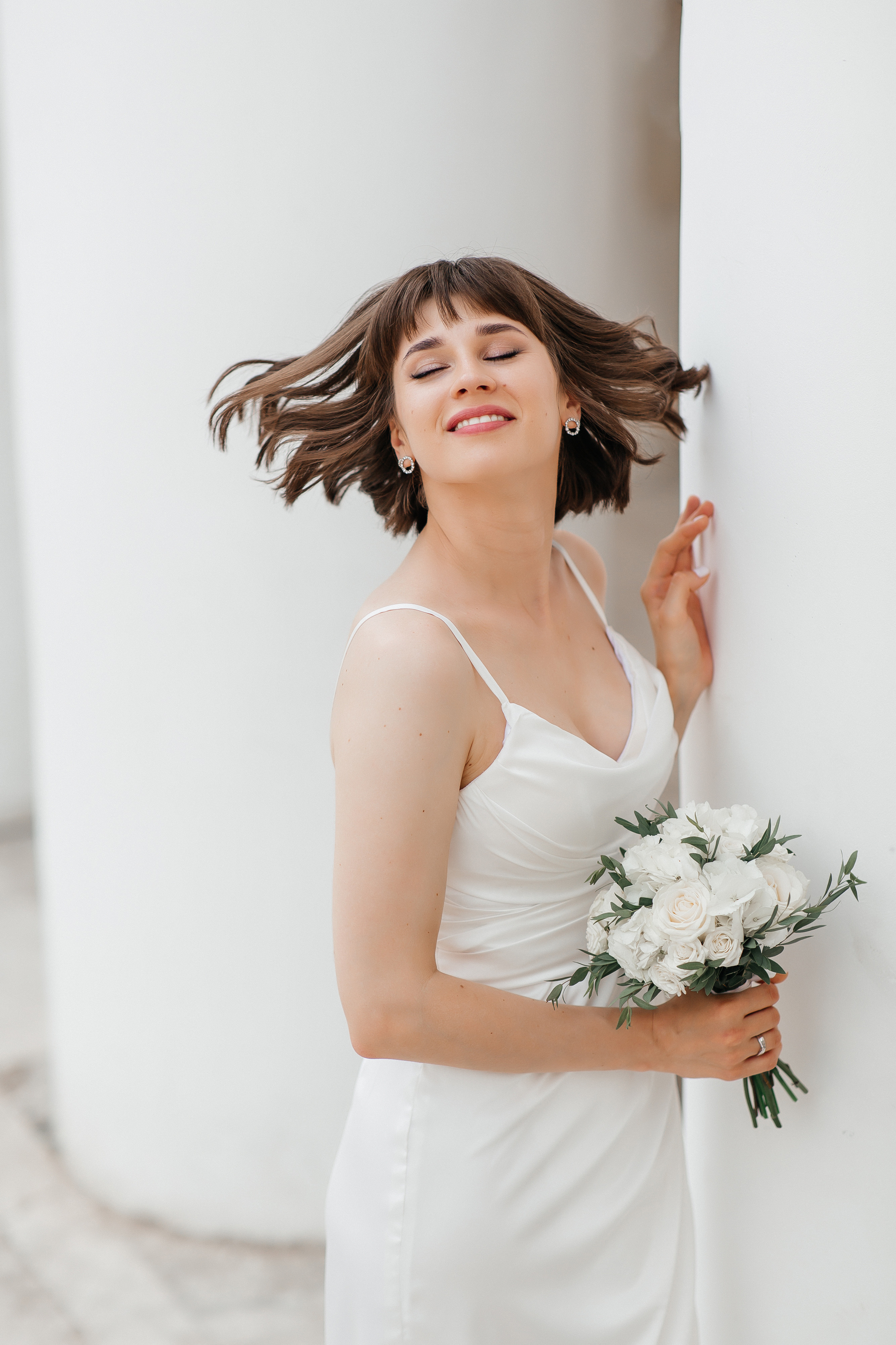 Свадебная фотосессия в парке Кузьминки. Свадебный фотограф в Москве Дарья Олендарёва