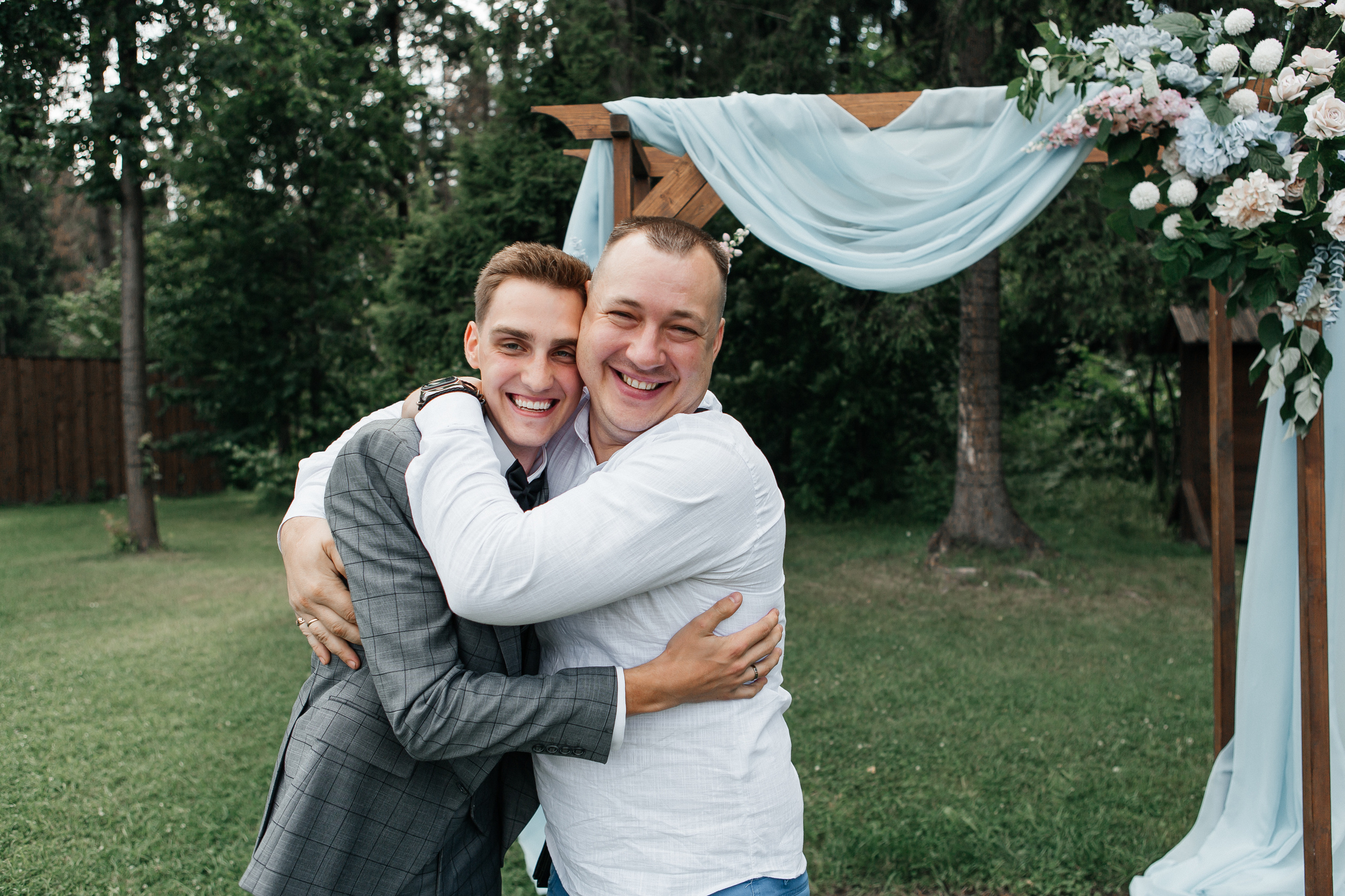 Свадебная фотосессия в усадьбе Архангельское и Голицын Клуб. Свадебный фотограф в Москве Дарья Олендарёва