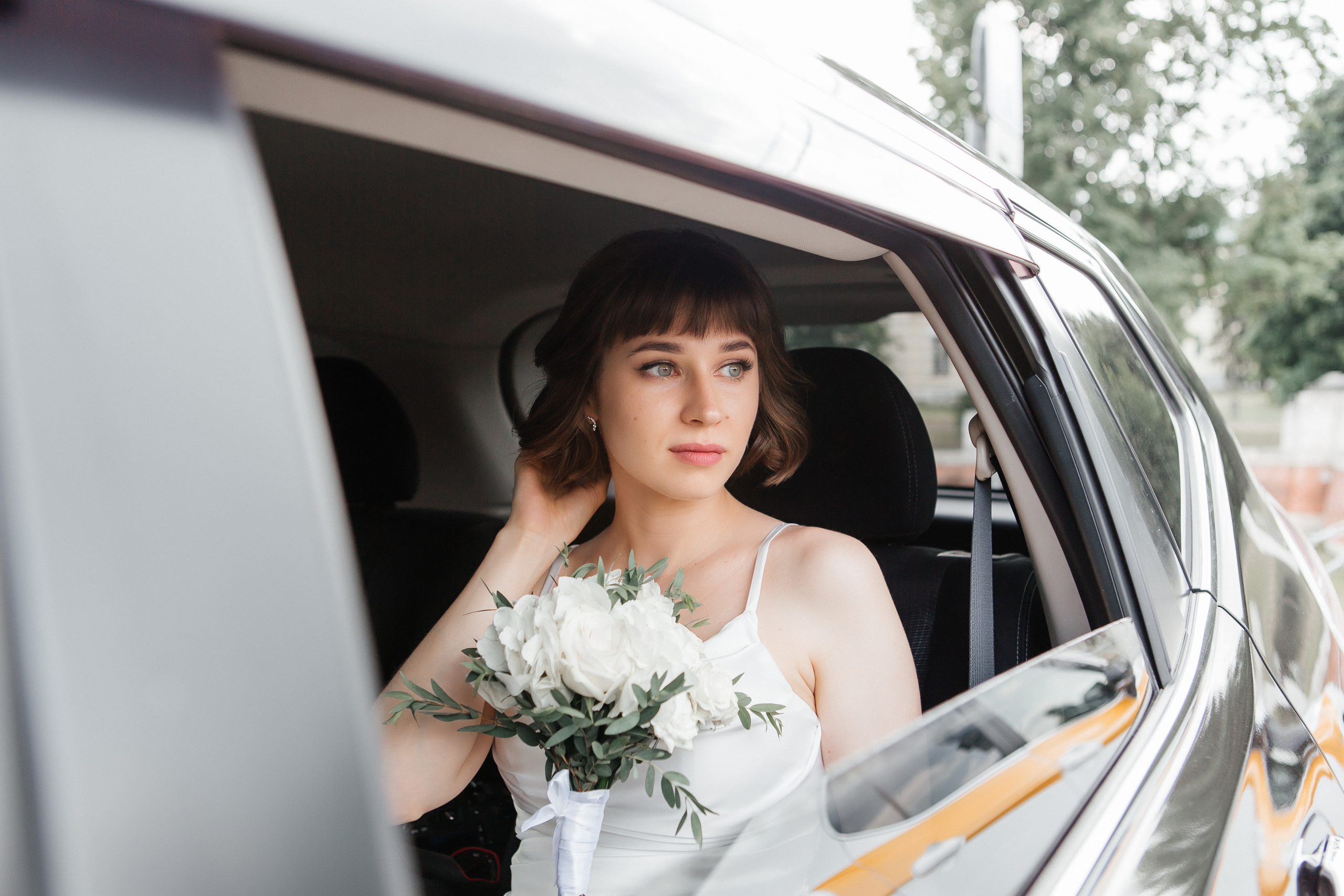 Свадебная фотосессия в парке Кузьминки. Свадебный фотограф в Москве Дарья Олендарёва