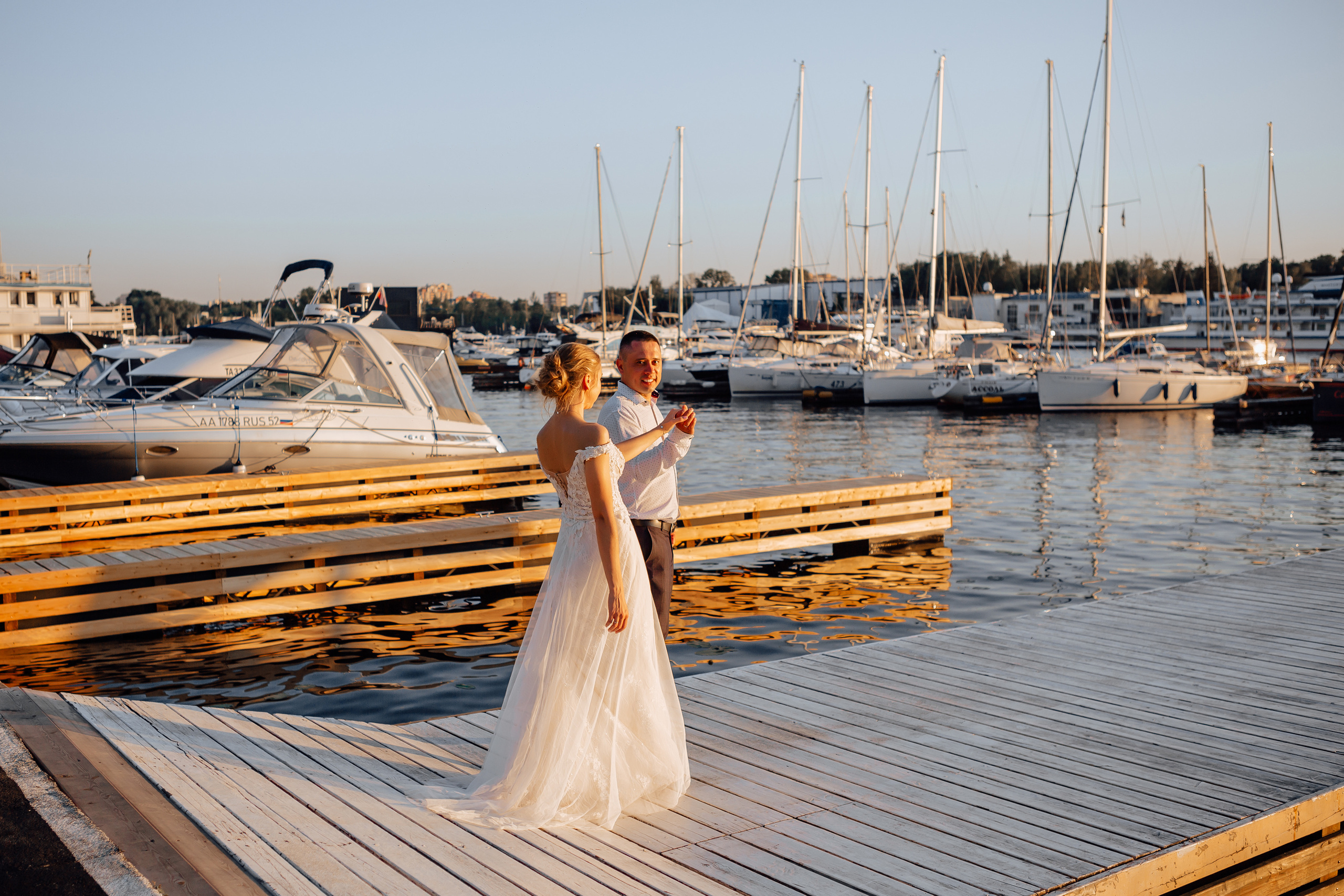 Свадебная фотосессия на причале