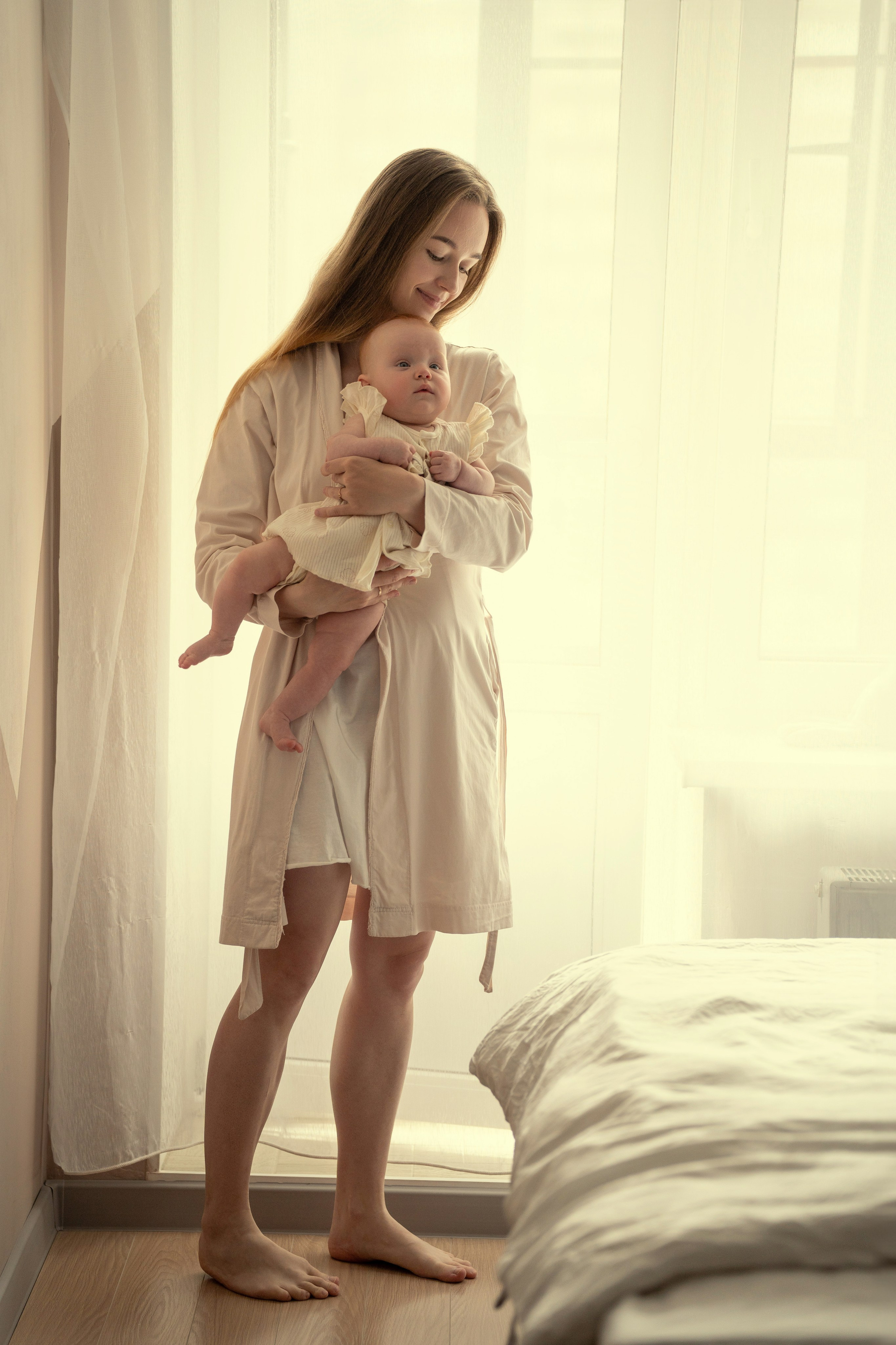 мама на ручках с малышом