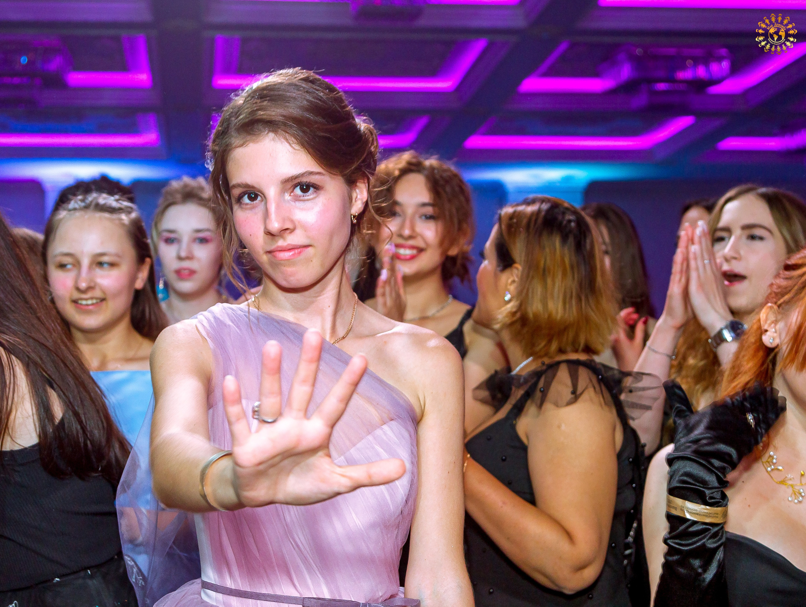 Выпускной 2023 (11-е классы) Triumph City Hall Москва. Репортажная съемка в Москве и области. Анималистика