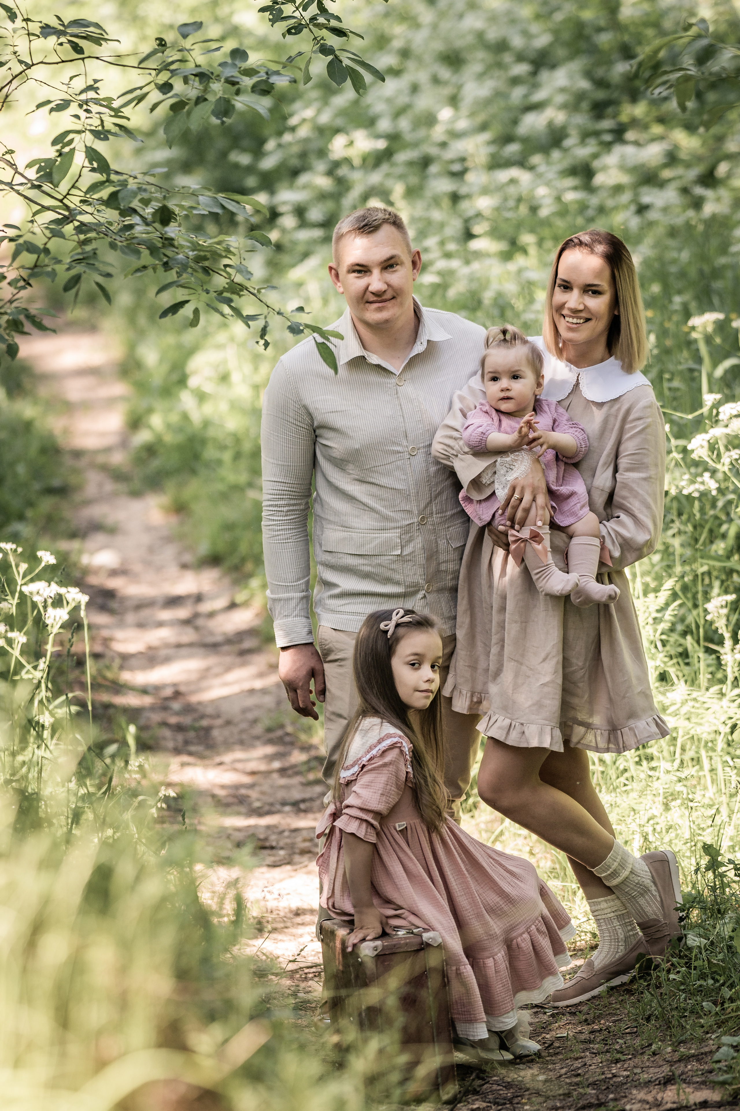 Олег, Елена, Полина и Ксюша. Семейный фотограф Ефремова Виктория