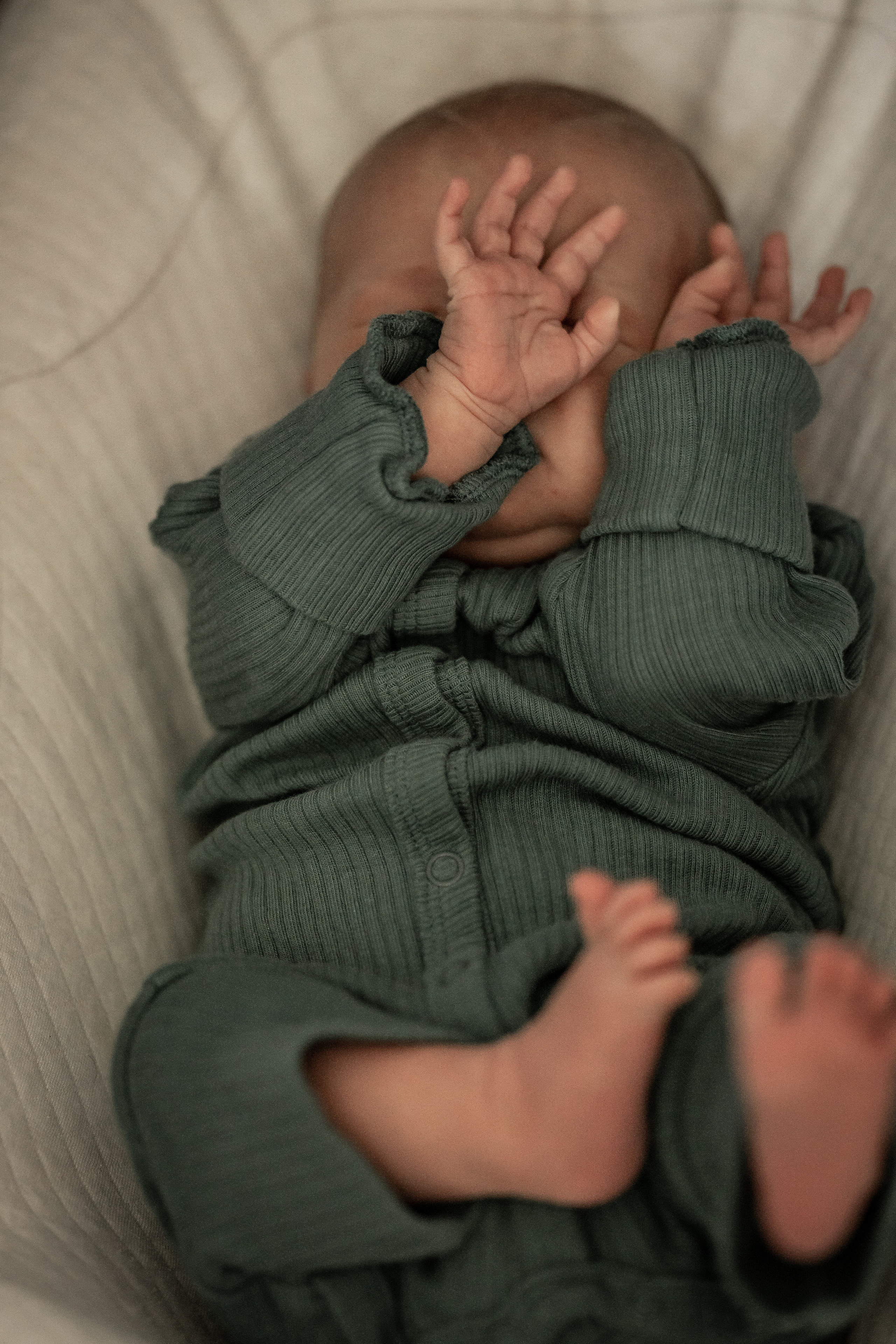 Марфа 25 дней. Семейный фотограф Ефремова Виктория