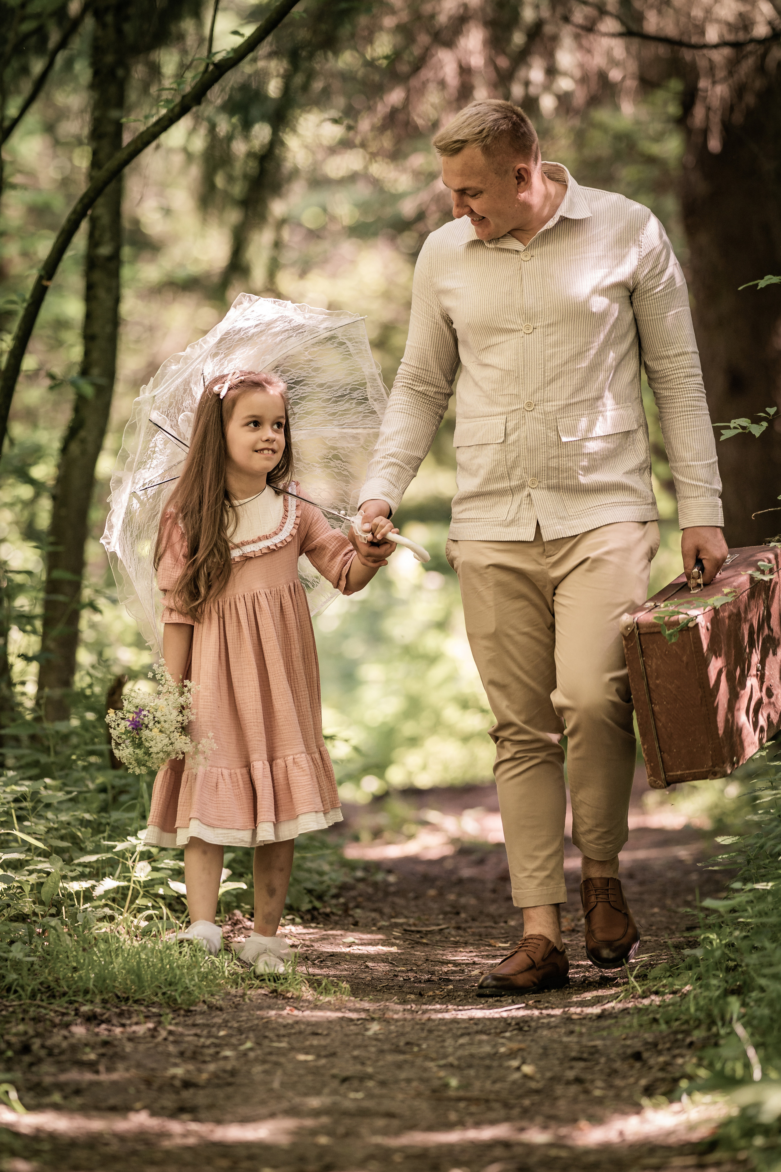 Олег, Елена, Полина и Ксюша. Семейный фотограф Ефремова Виктория