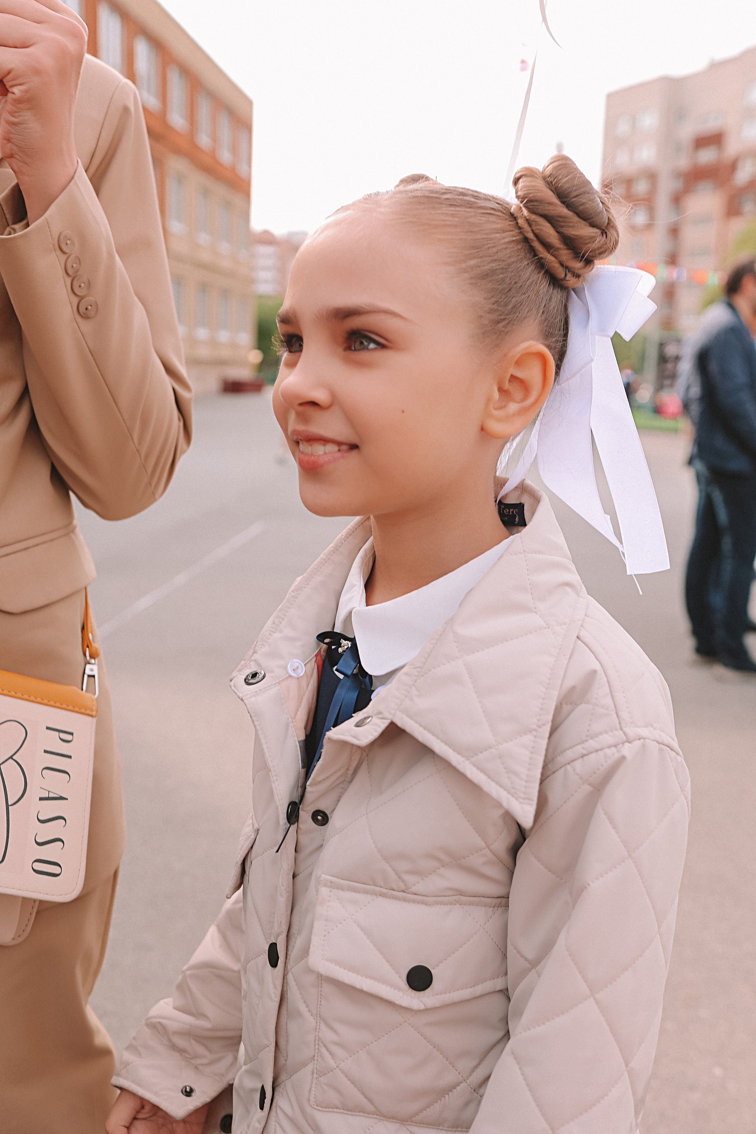 1 сентября линейка+кл час+портреты. Семейный фотограф Тюмень, фотограф на роды Салмина Мария