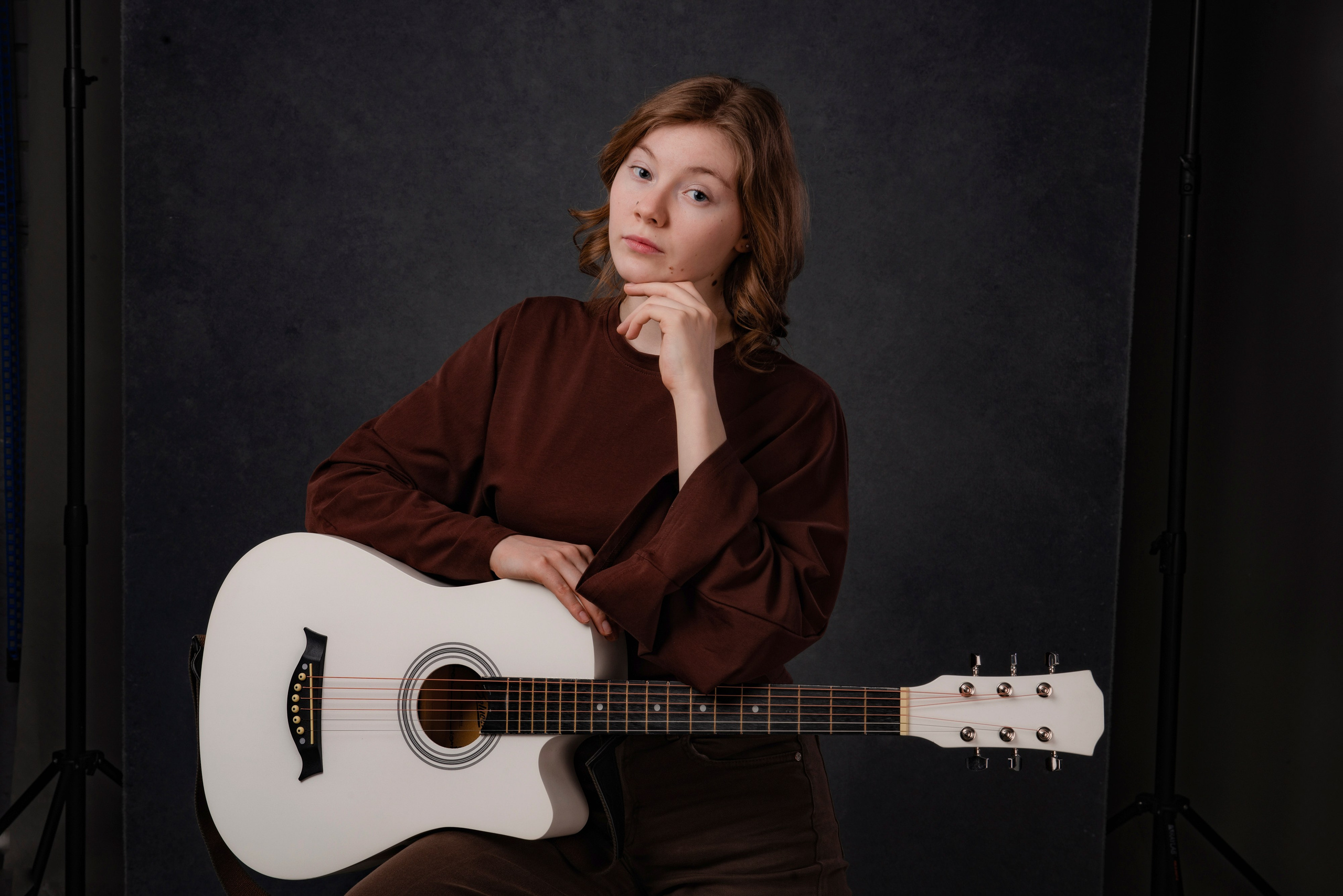 Фотосессия Екатерины с гитарой в фотостудии Нижний Новгород I Эстетика. 002