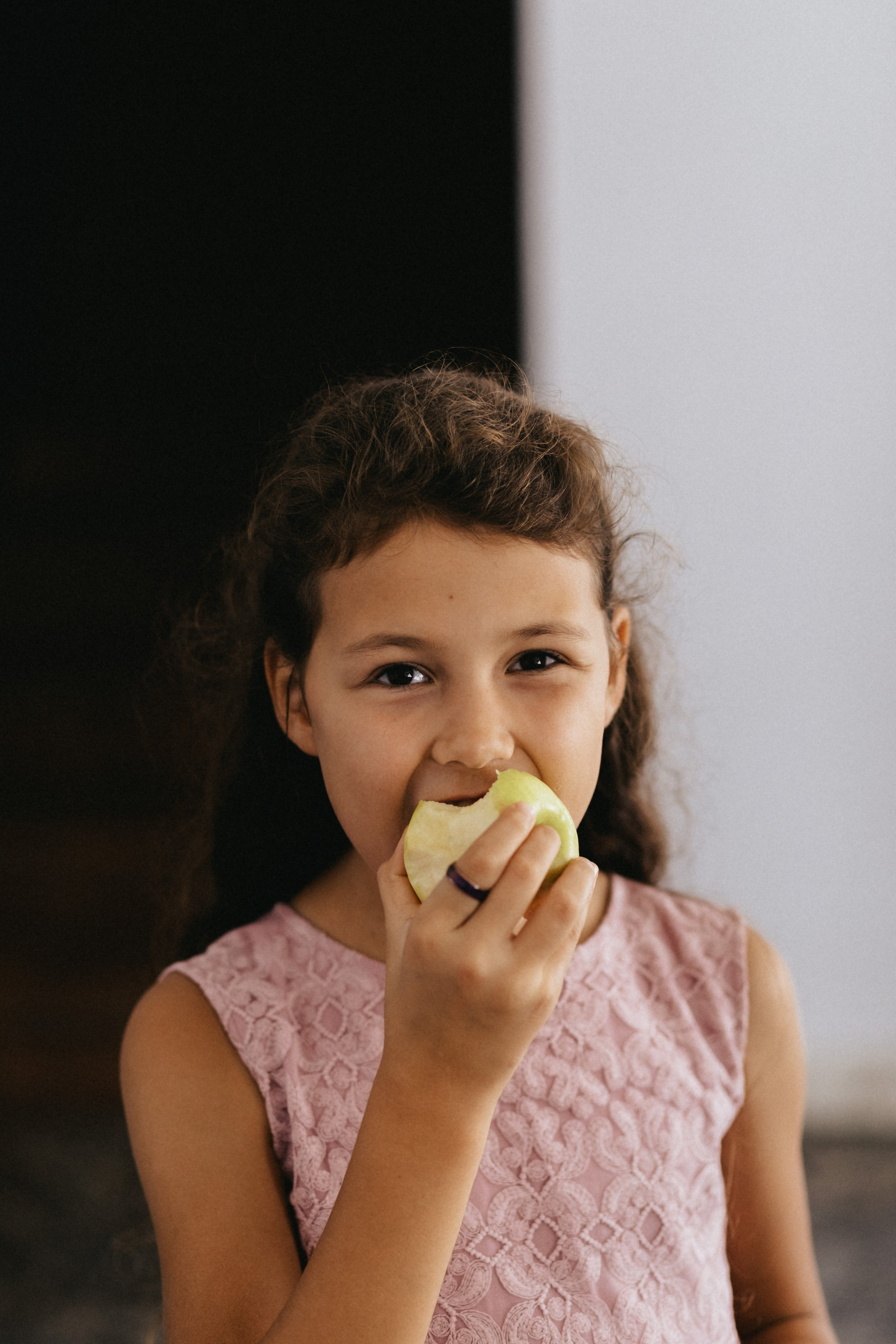 Лиза и Сережа. Роспись и тусовка в коттедже. Свадебный и портретный фотограф в Москве Анастасия Масюк